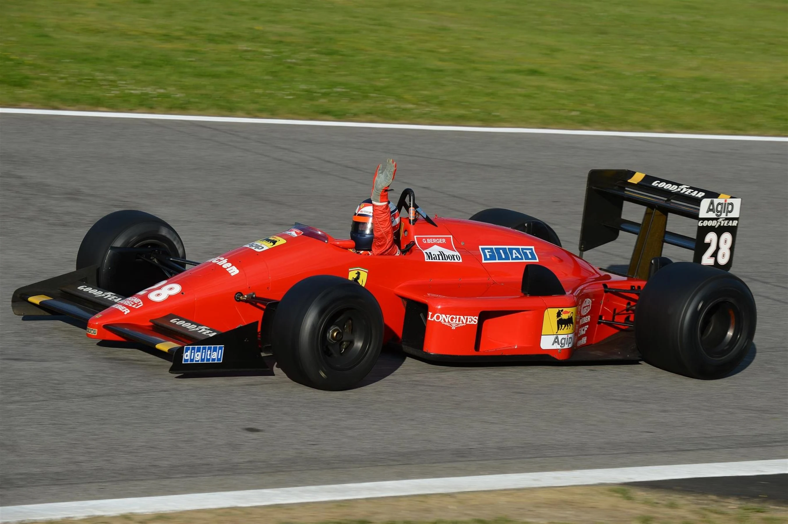 Yxhd-sutton-2013-dpl1421ju242.jpg