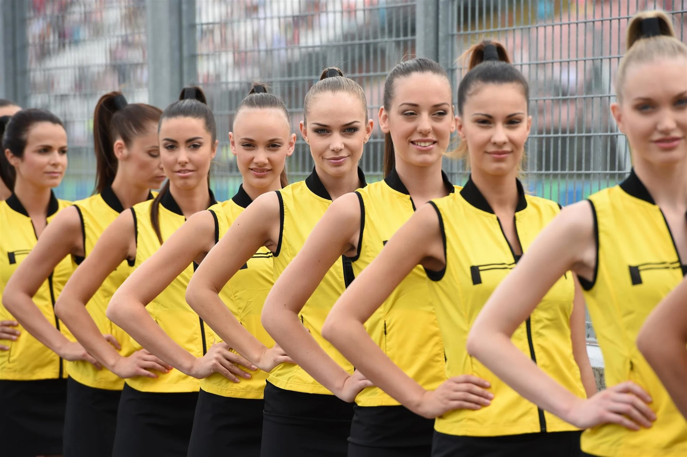 ygfe-sutton-2013-dms1426jy403.jpg