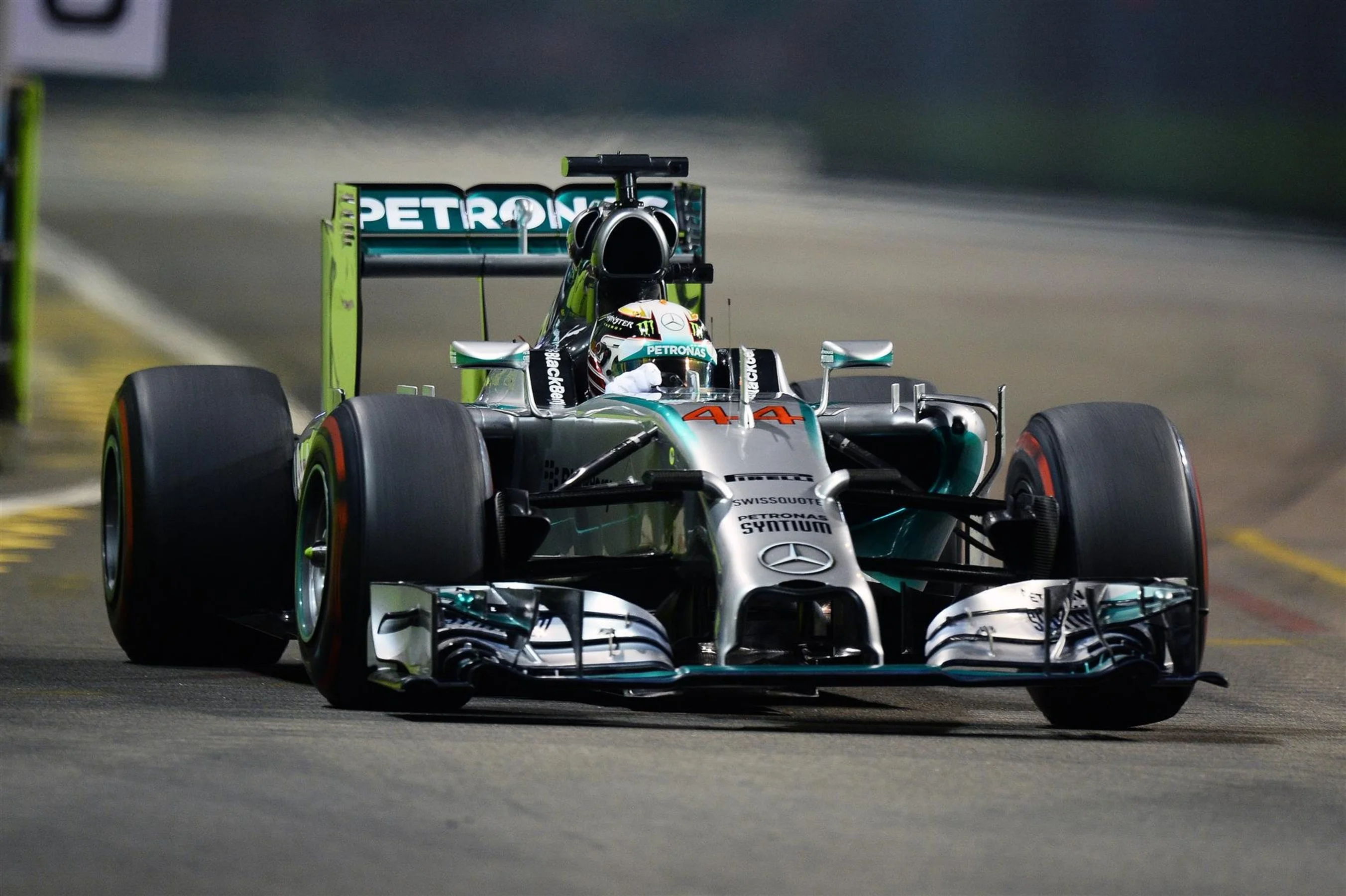 F1ey-sutton-2013-dpl1421se096.jpg
