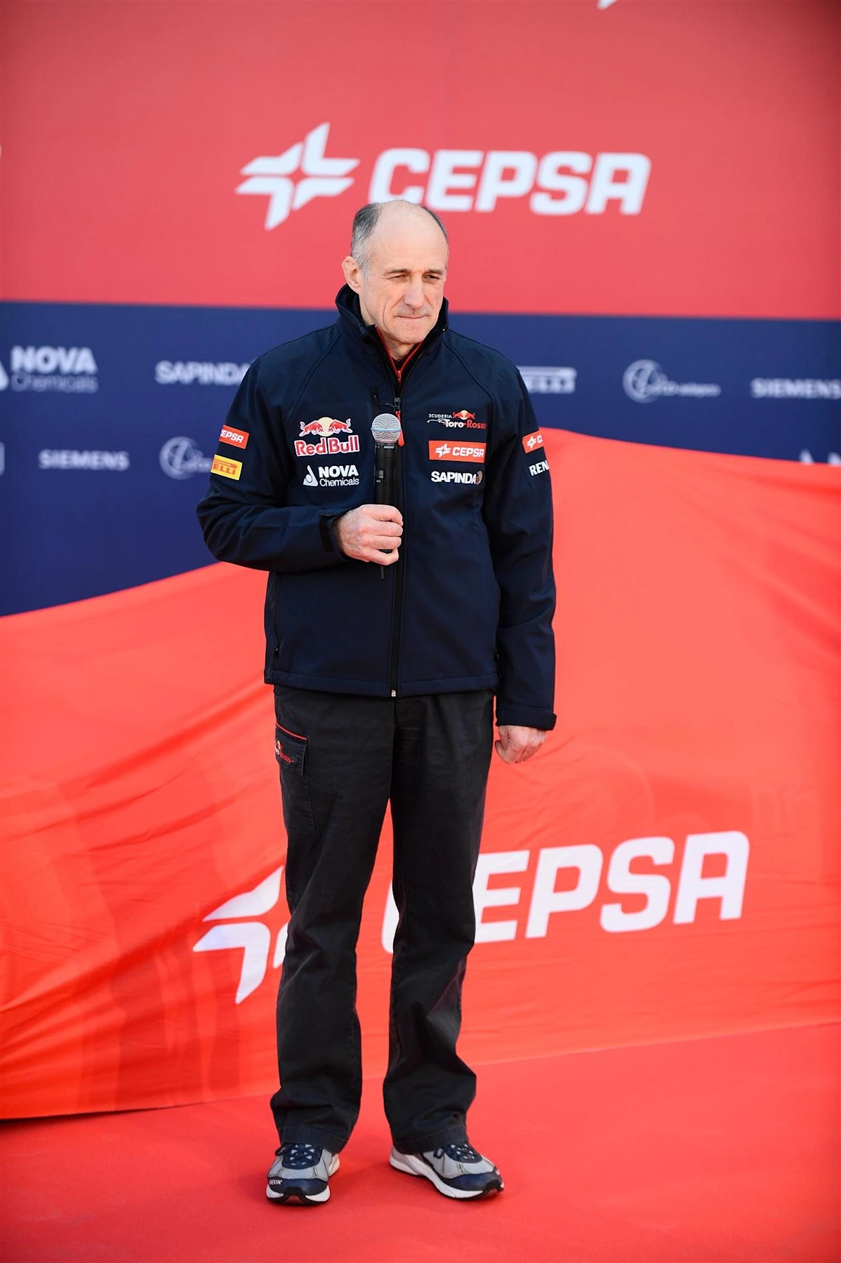 DGpZ-sutton-2013-dpl1427ja044.jpg