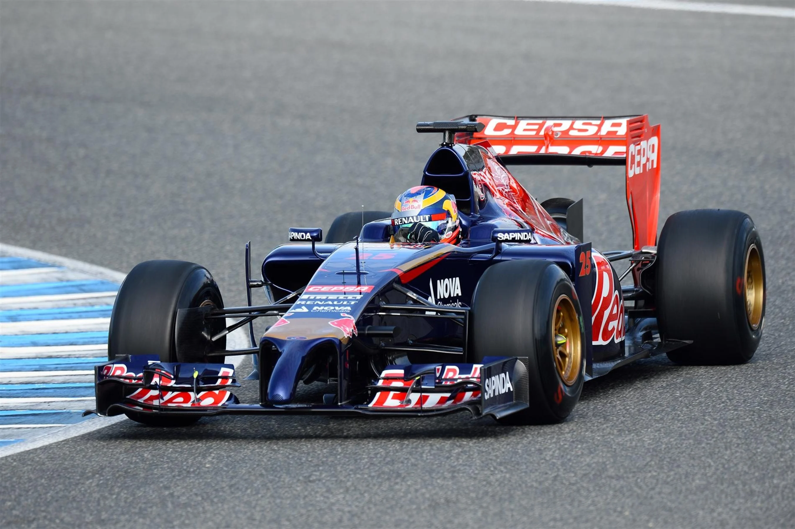jCio-sutton-2013-dpl1428ja019.jpg