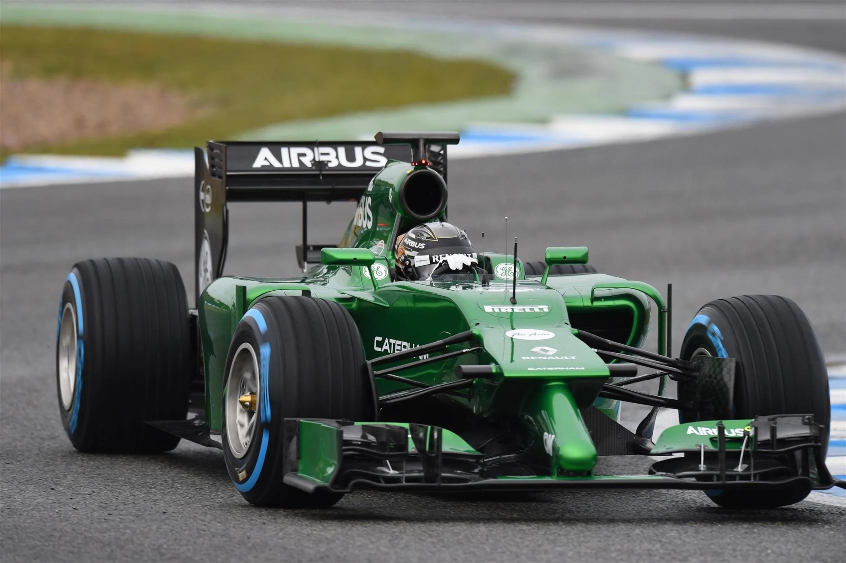 jOlJ-sutton-2013-dpl1431ja012.jpg