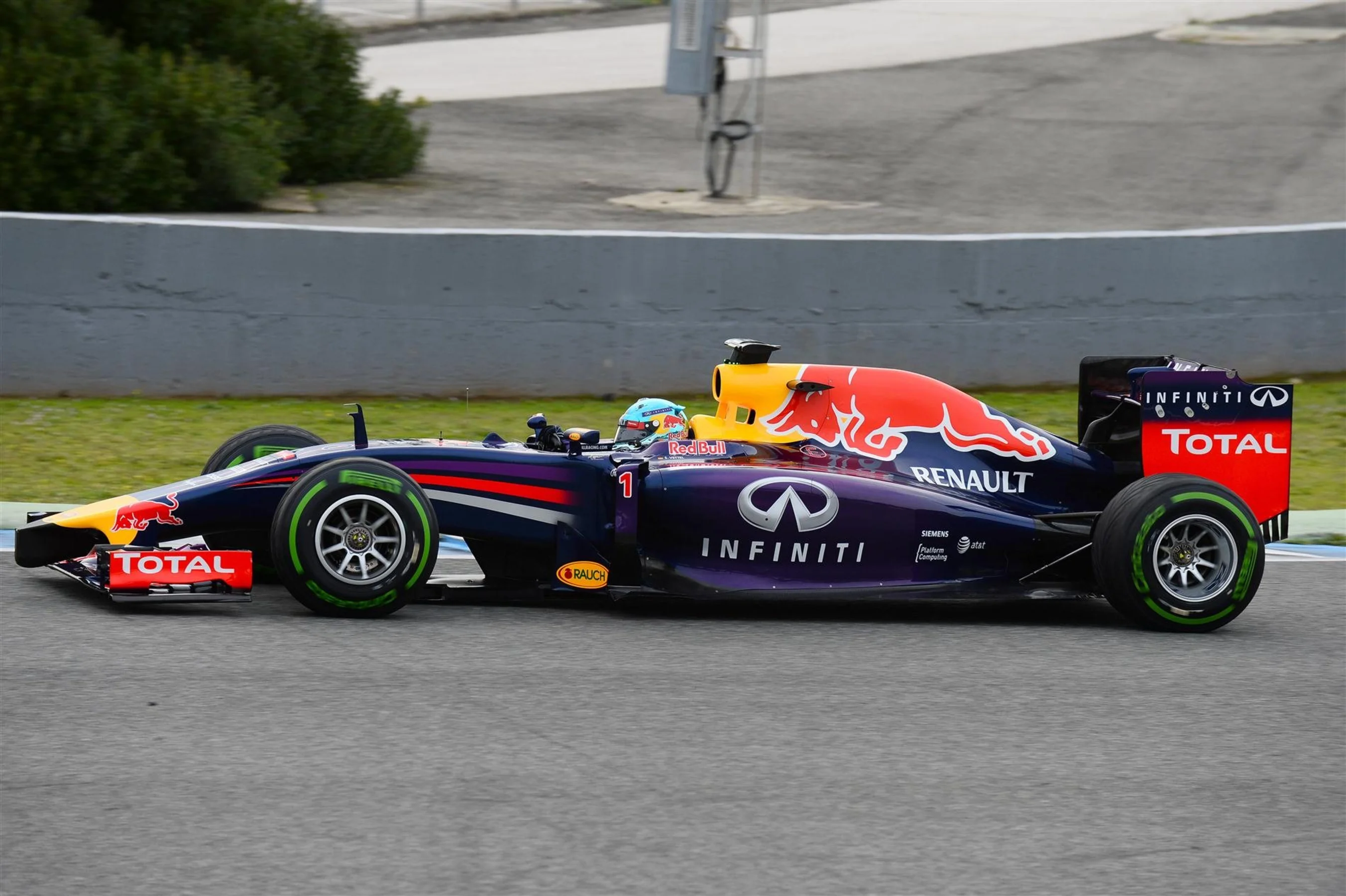 uyA7-sutton-2013-dpl1428ja069.jpg
