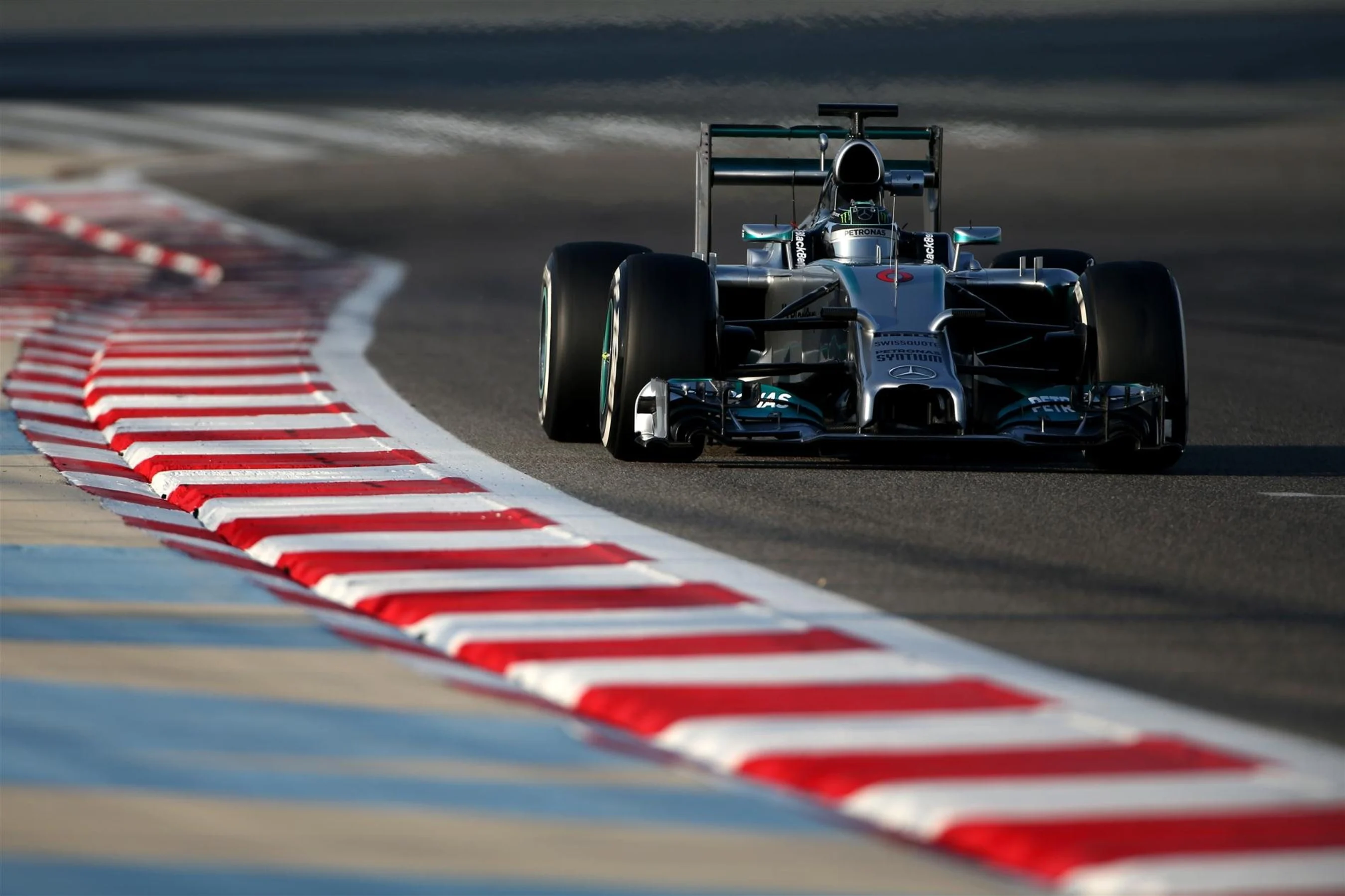 Q5W-sutton-2013-dms1420fe512.jpg