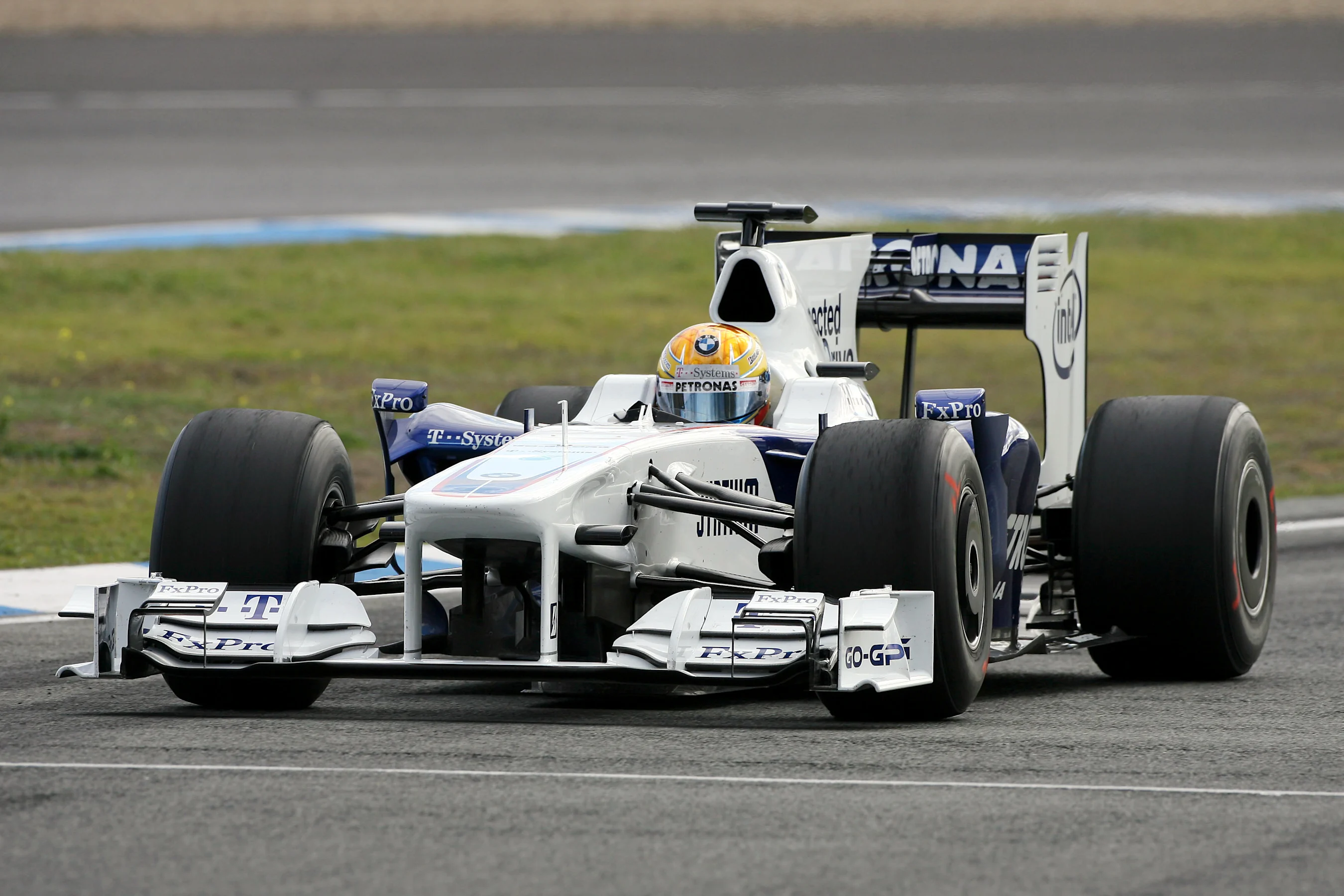 Esteban Gutierrez (MEX) BMW Sauber F1 Team F1.09 Formula One Young Driver Testing, 1-3 December
