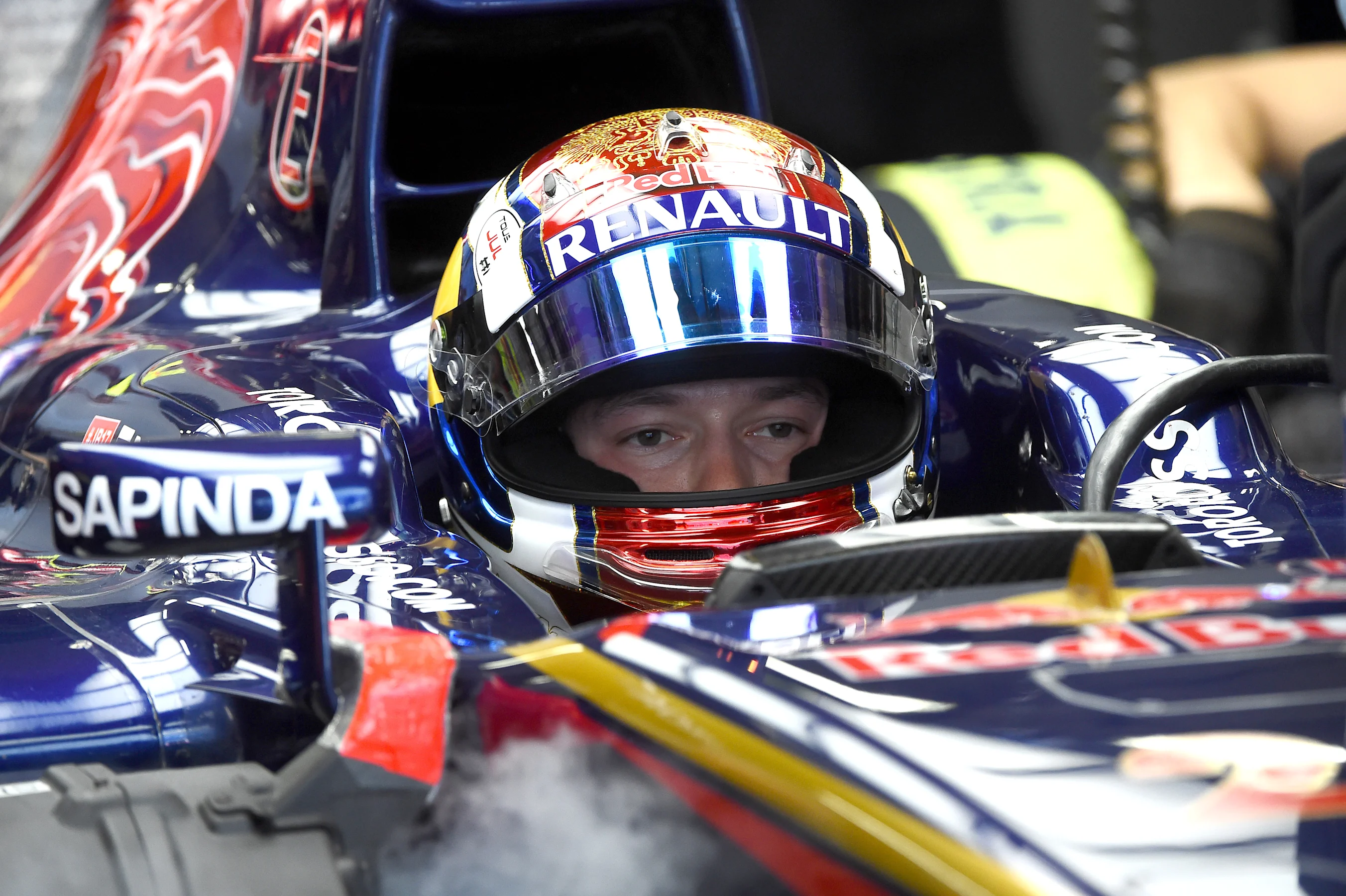 Daniil Kvyat (RUS) Scuderia Toro Rosso STR9.Formula One World Championship, Rd16, Russian Grand