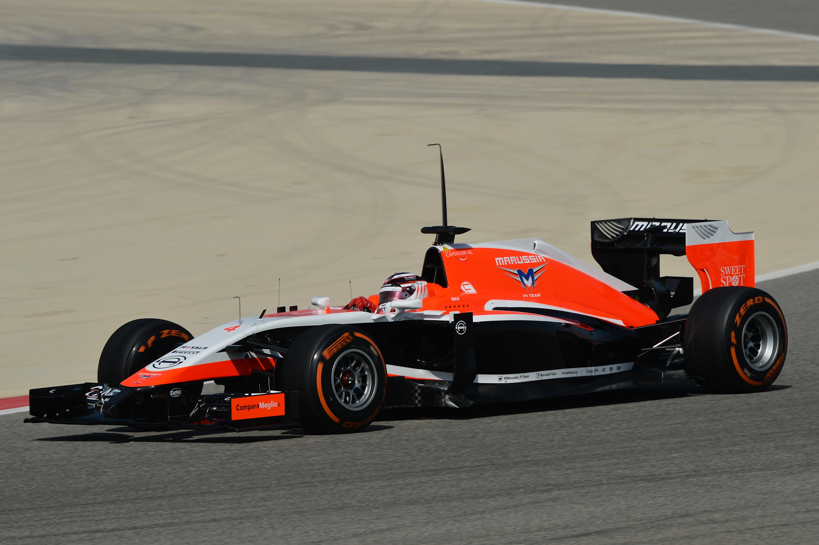 Max Chilton (GBR) Marussia F1 Team MR03. Formula One Testing, Day Two, Bahrain International