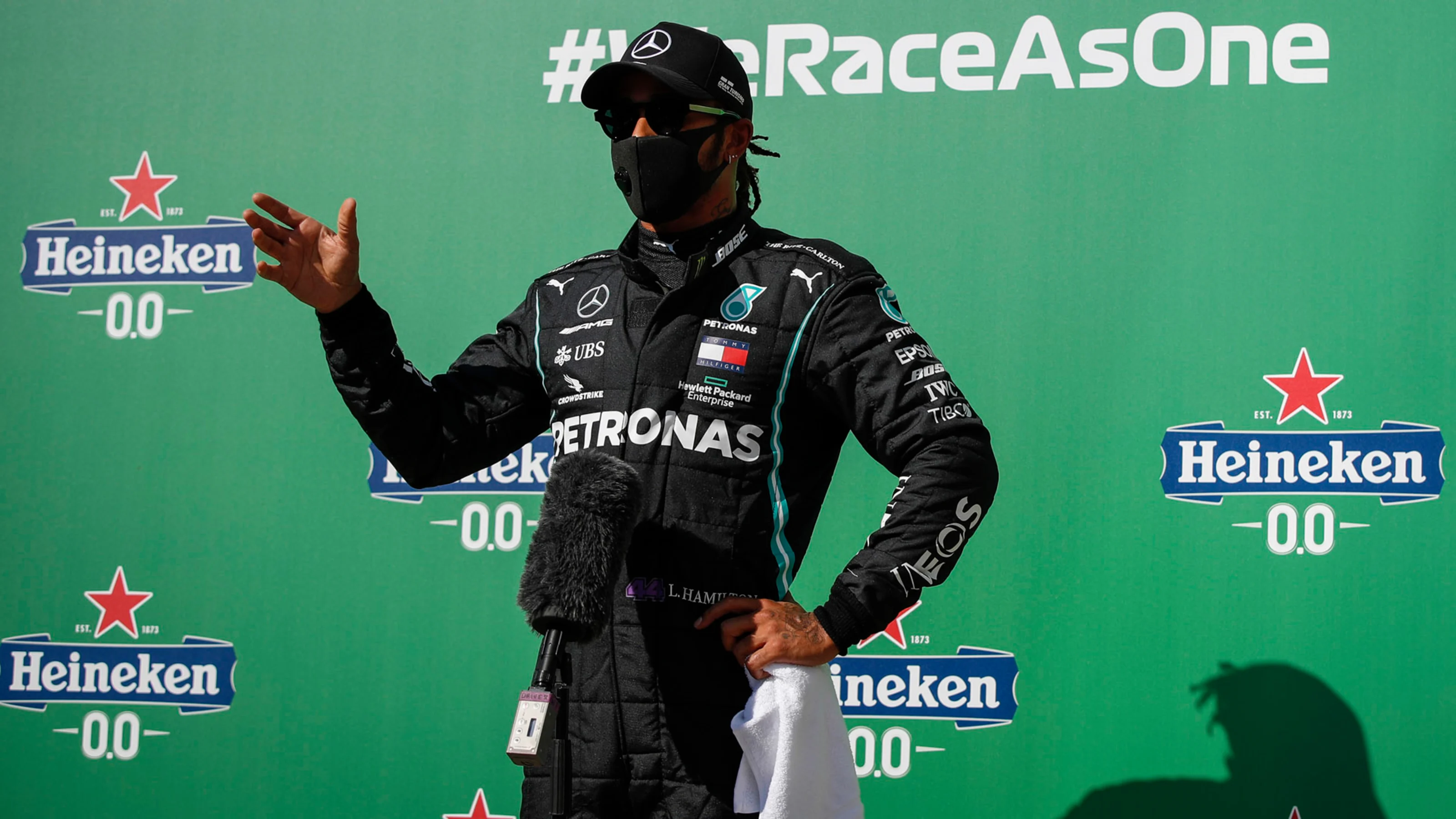 HAMILTON Lewis (gbr), Mercedes AMG F1 GP W11 Hybrid EQ Power+, portrait, celebrating his pole