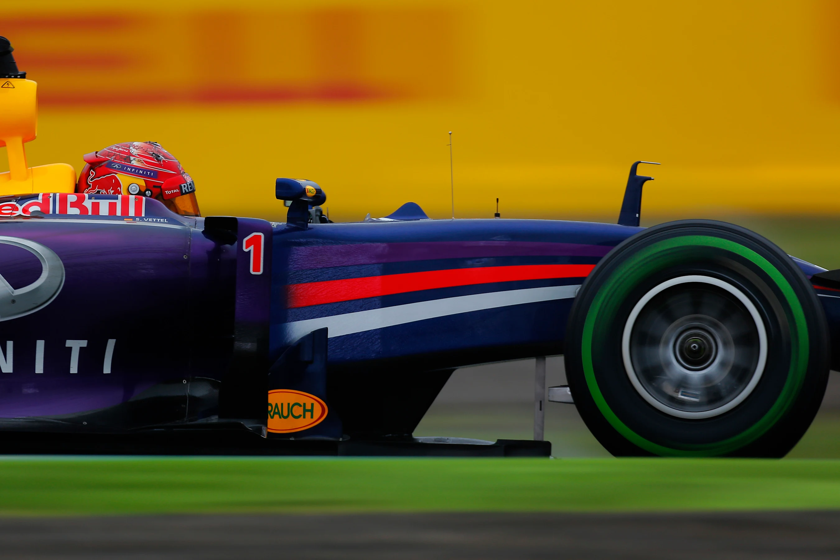 Formula One World Championship, Rd15, Japanese Grand Prix, Race, Suzuka, Japan, Sunday 5 October
