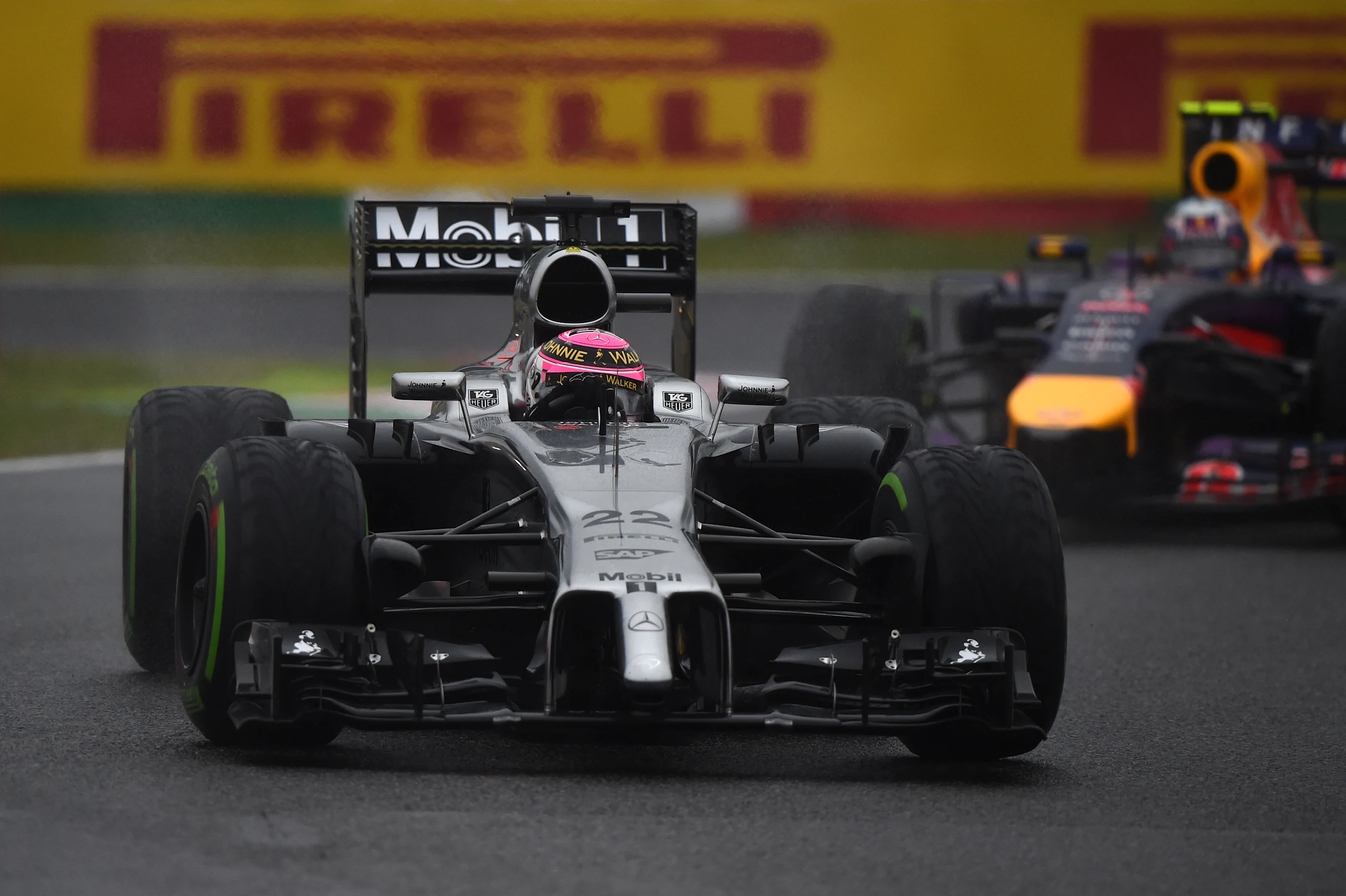 Jenson Button (GBR) McLaren MP4-29.Formula One World Championship, Rd15, Japanese Grand Prix, Race,