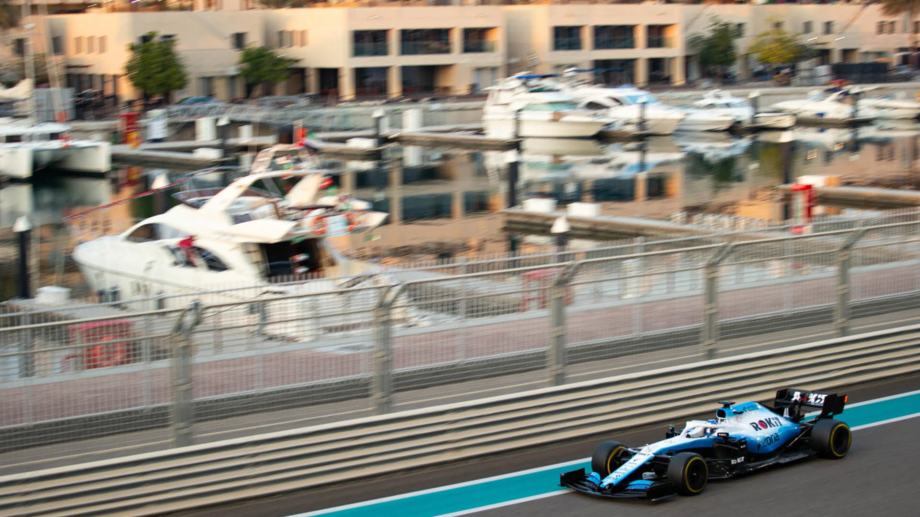 Roy Nissany (ISR) Williams Racing FW42 Test Driver.
03.12.2019. Formula 1 Testing, Yas Marina