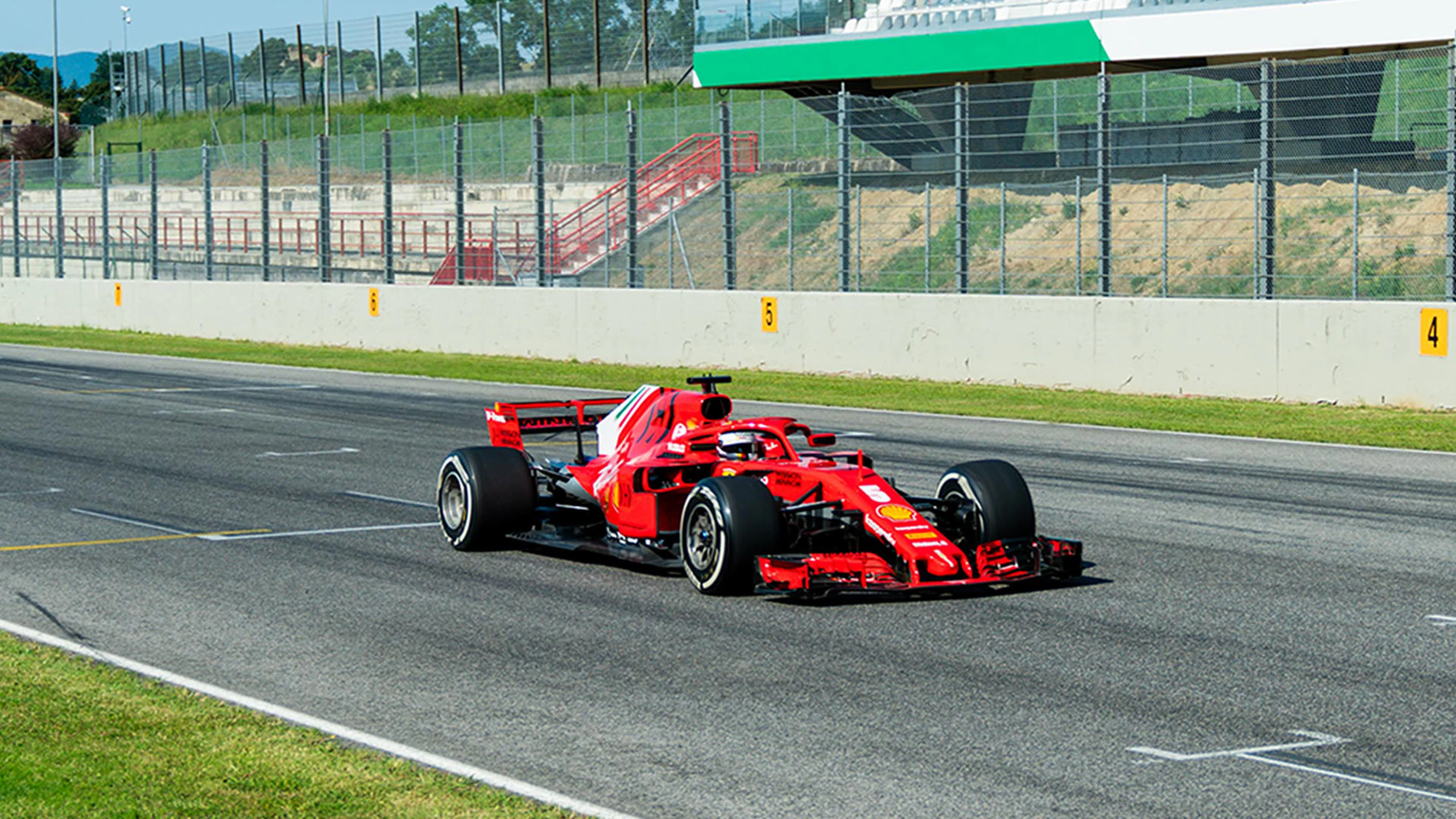 200051-f1-sebastian-vettel-mugello.jpg