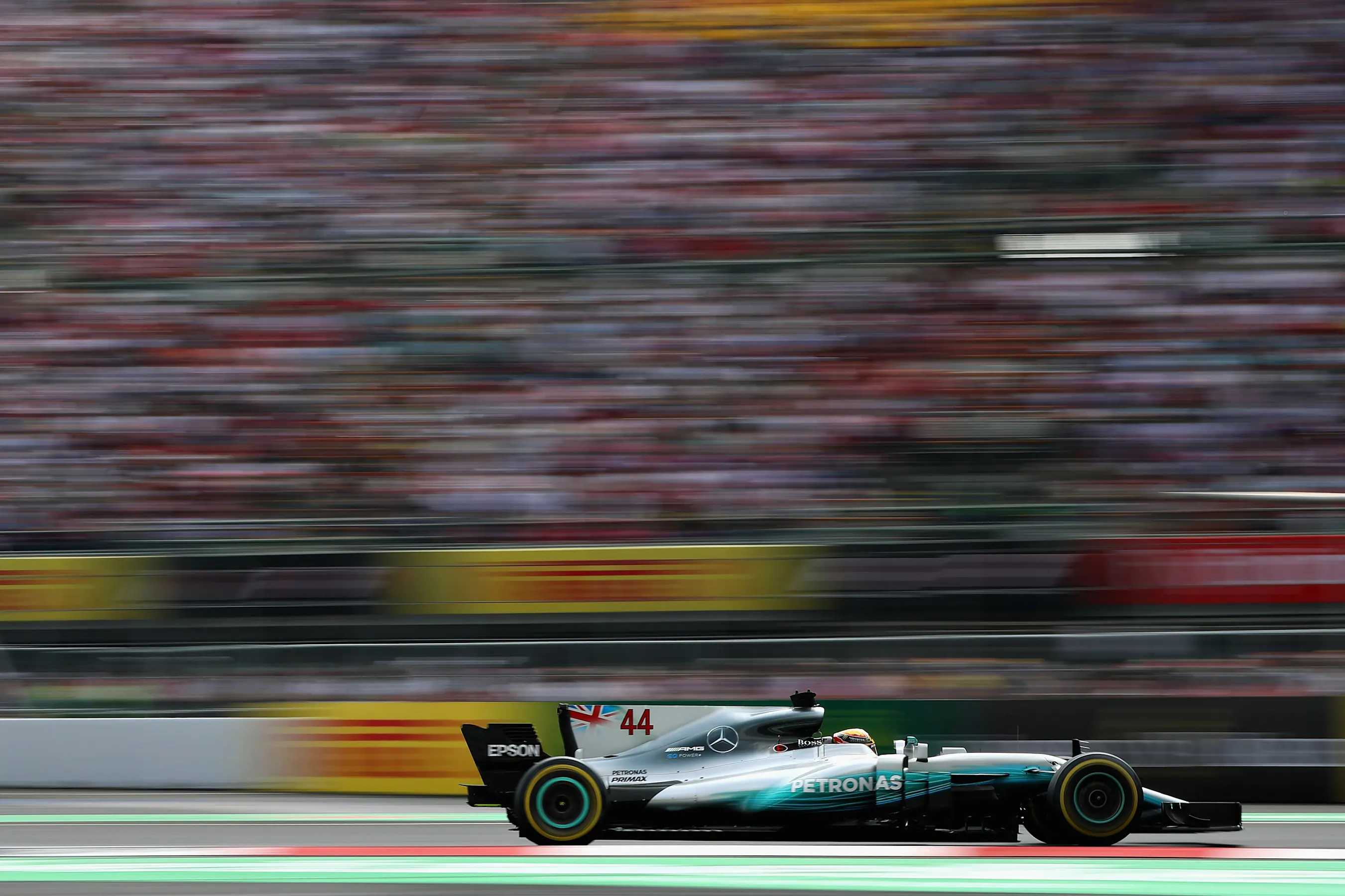MEXICO CITY, MEXICO - OCTOBER 29: Lewis Hamilton of Great Britain driving the (44) Mercedes AMG