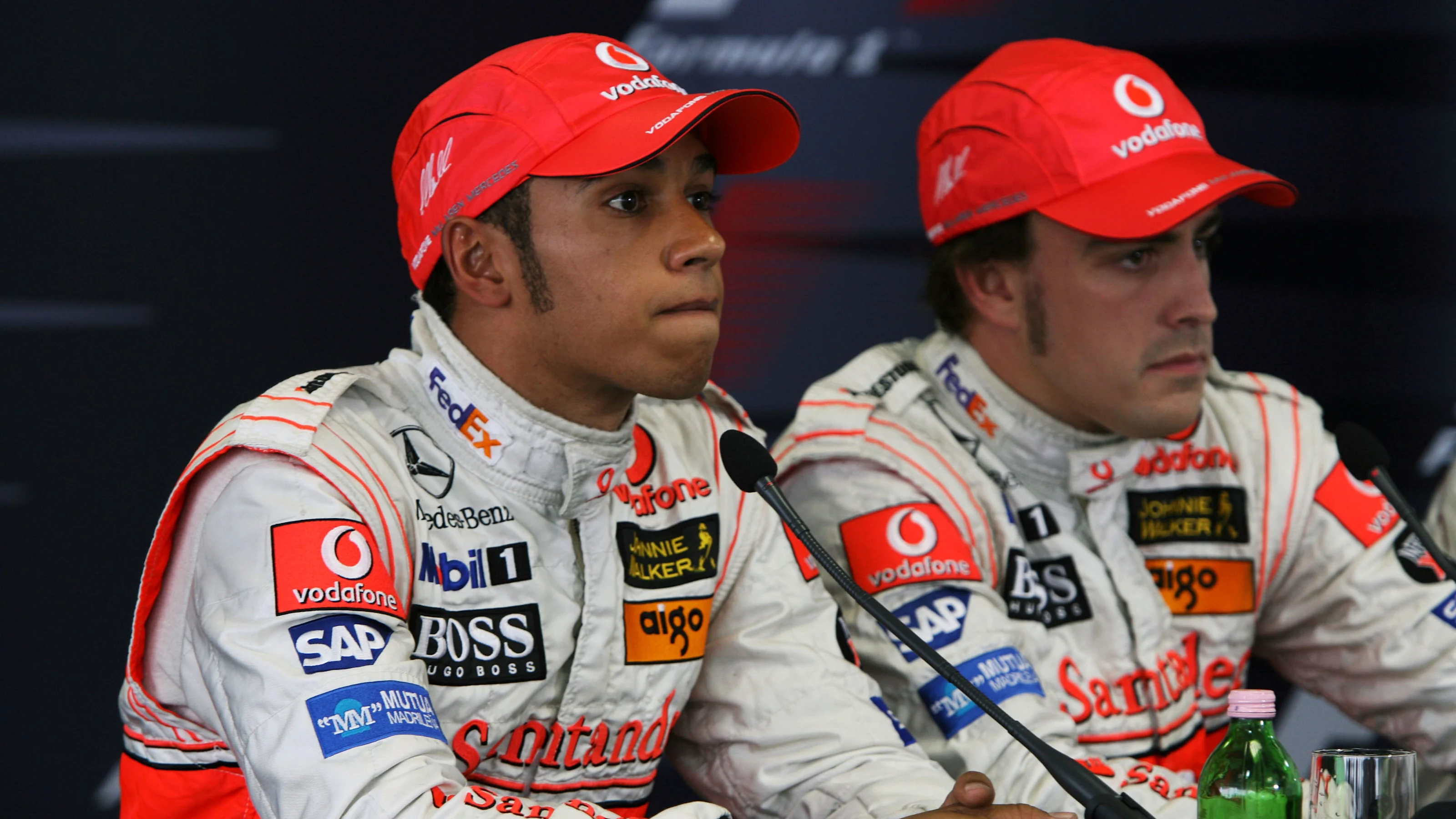 (L to R): second placed Lewis Hamilton (GBR) McLaren and pole sitter Fernando Alonso (ESP) McLaren