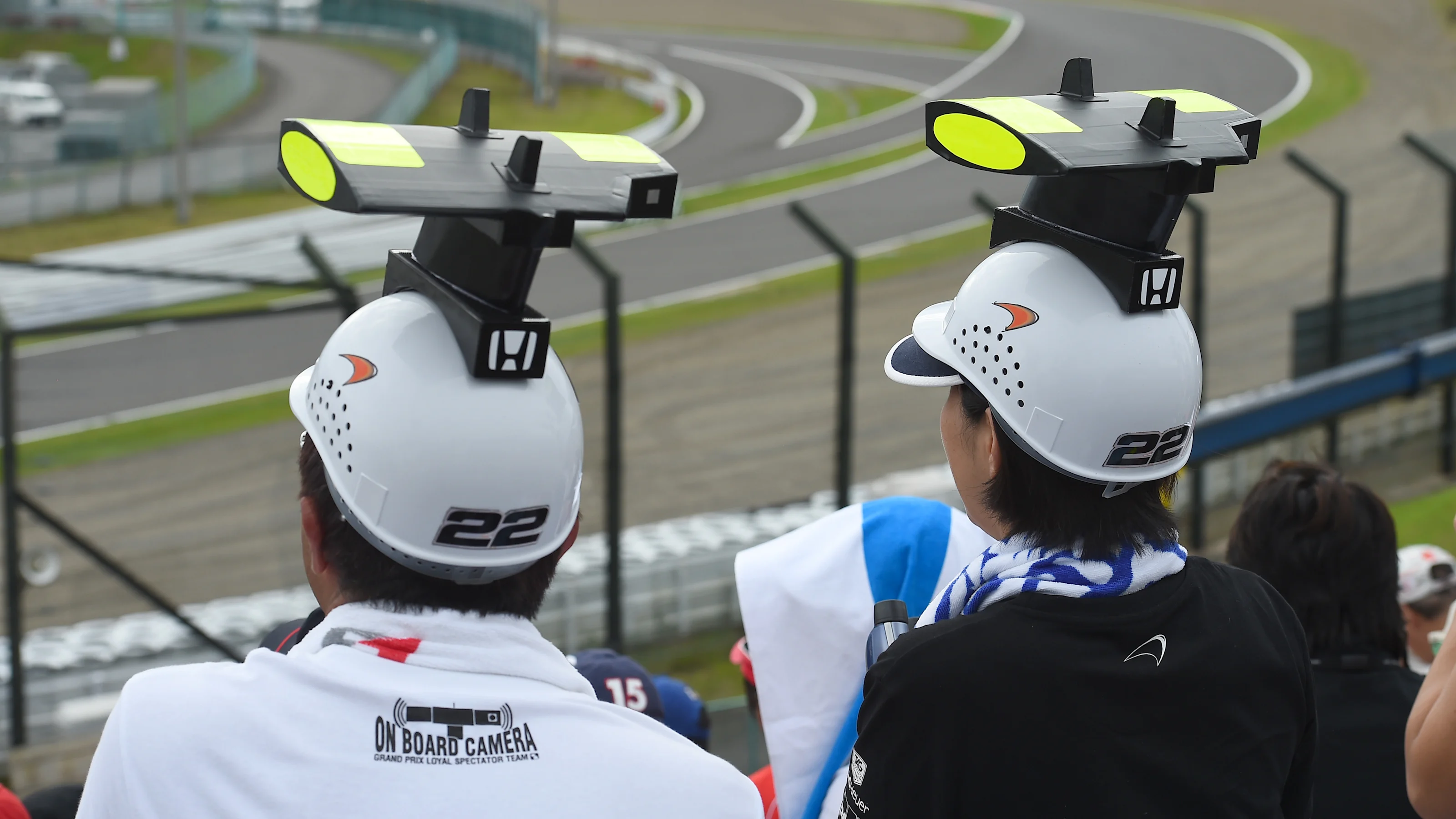 Jenson Button (GBR) McLaren Fans at Formula One World Championship, Rd14, Japanese Grand Prix,