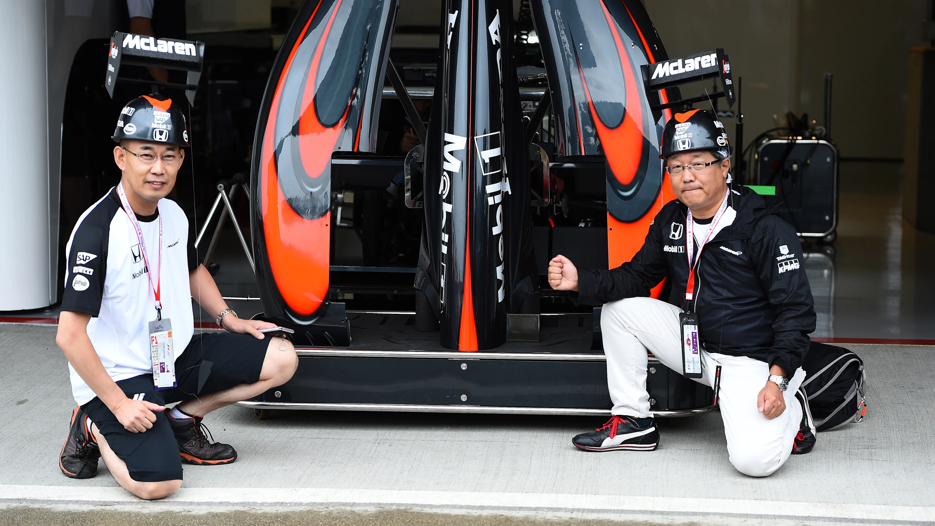 McLaren fans at Formula One World Championship, Rd14, Japanese Grand Prix, Preparations, Suzuka,