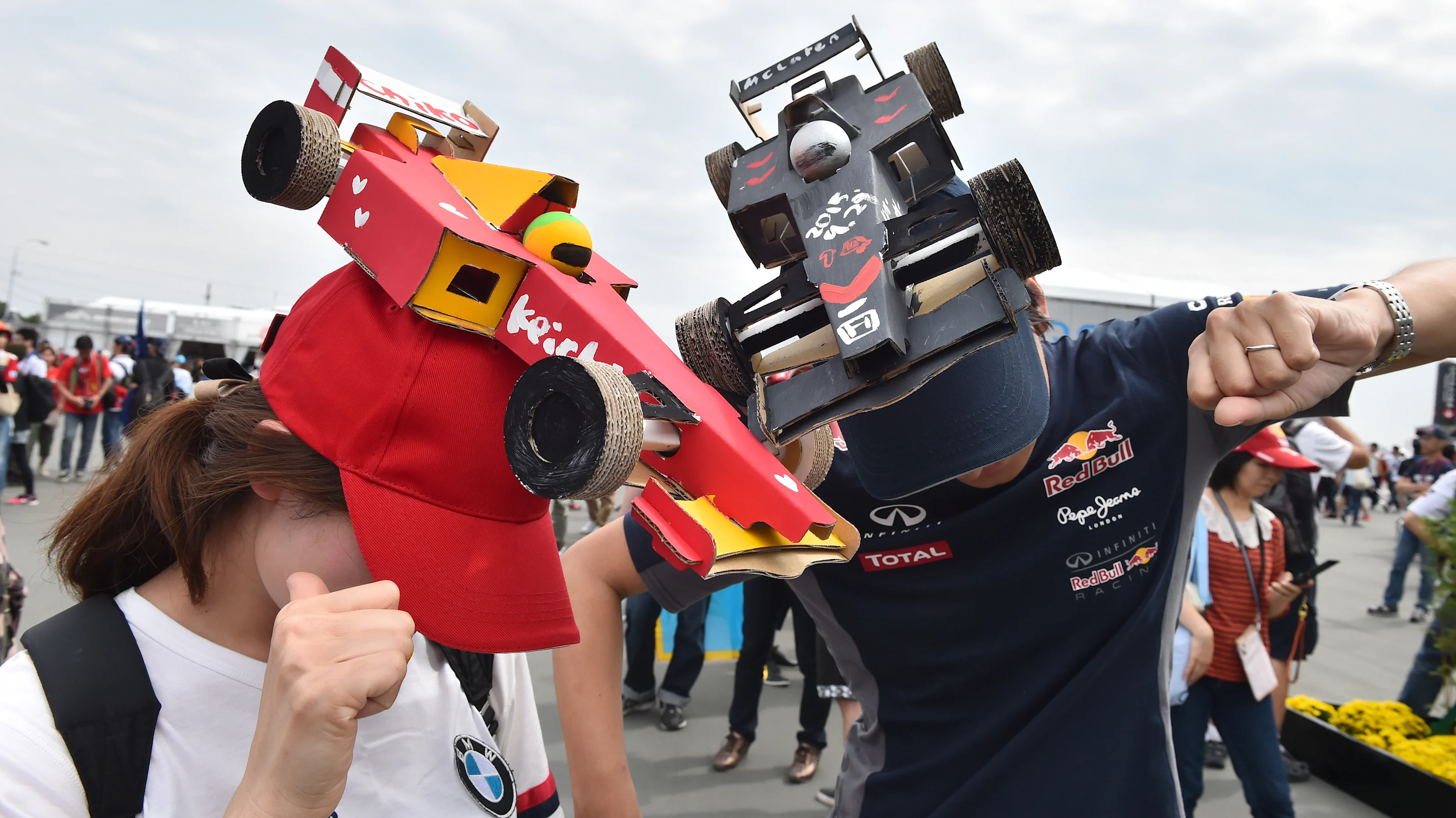 Fans at Formula One World Championship, Rd14, Japanese Grand Prix, Race, Suzuka, Japan, Sunday 27