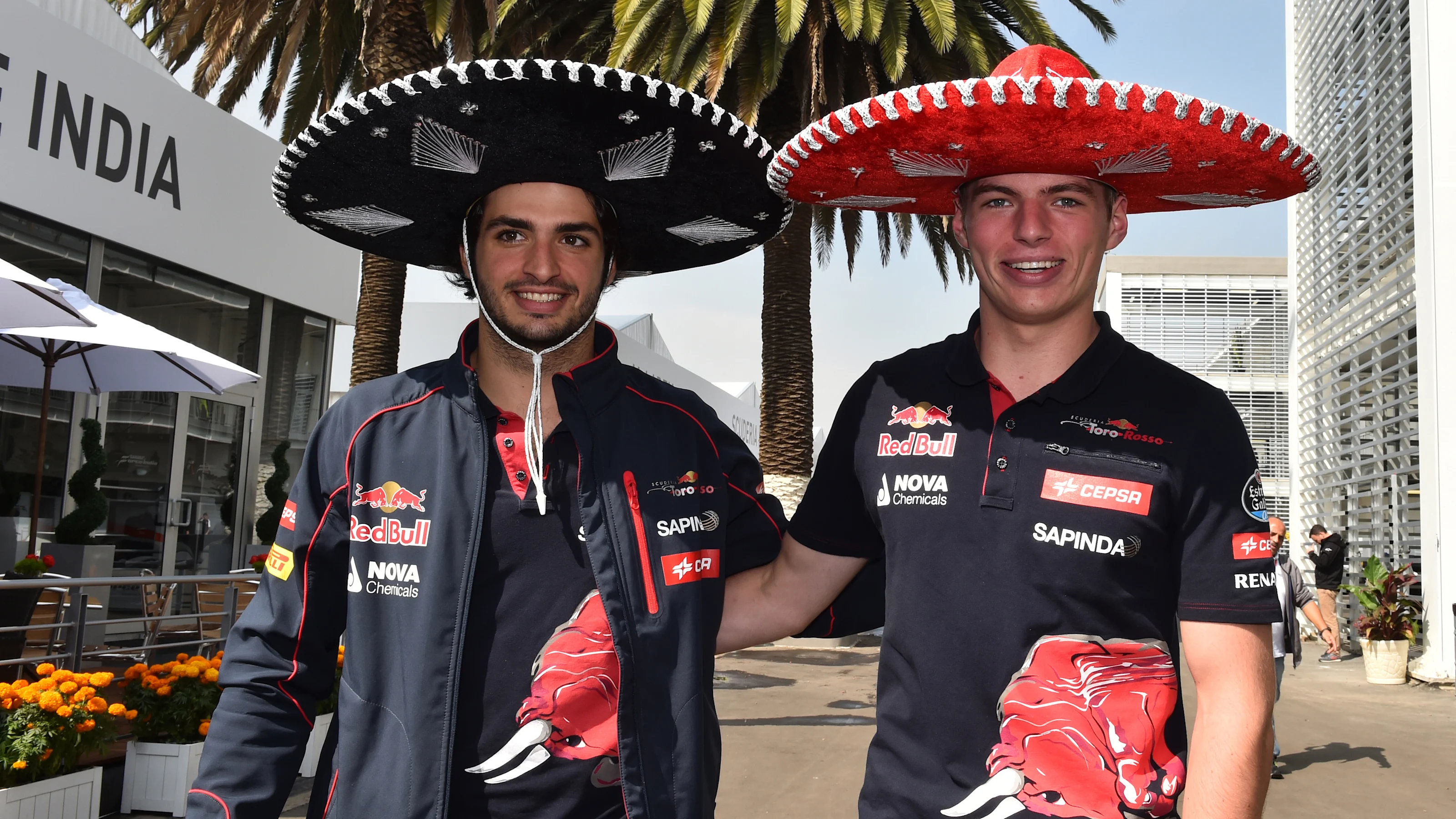 Carlos Sainz jr (ESP) Scuderia Toro Rosso and Max Verstappen (NDL) Scuderia Toro Rosso at Formula