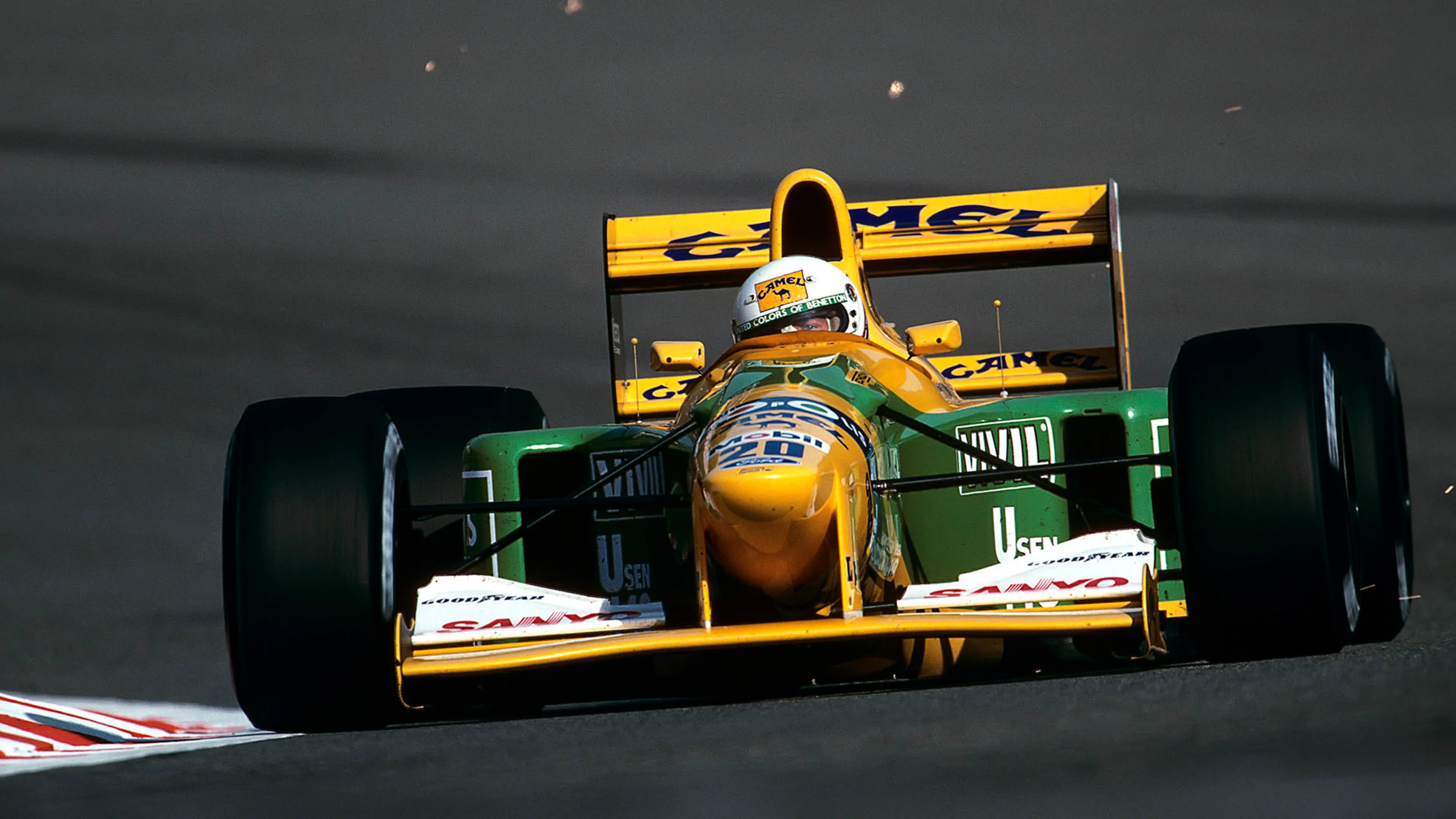 Martin Brundle, Benetton-Ford B192, Grand Prix of Belgium, Circuit de Spa-Francorchamps, 30 August