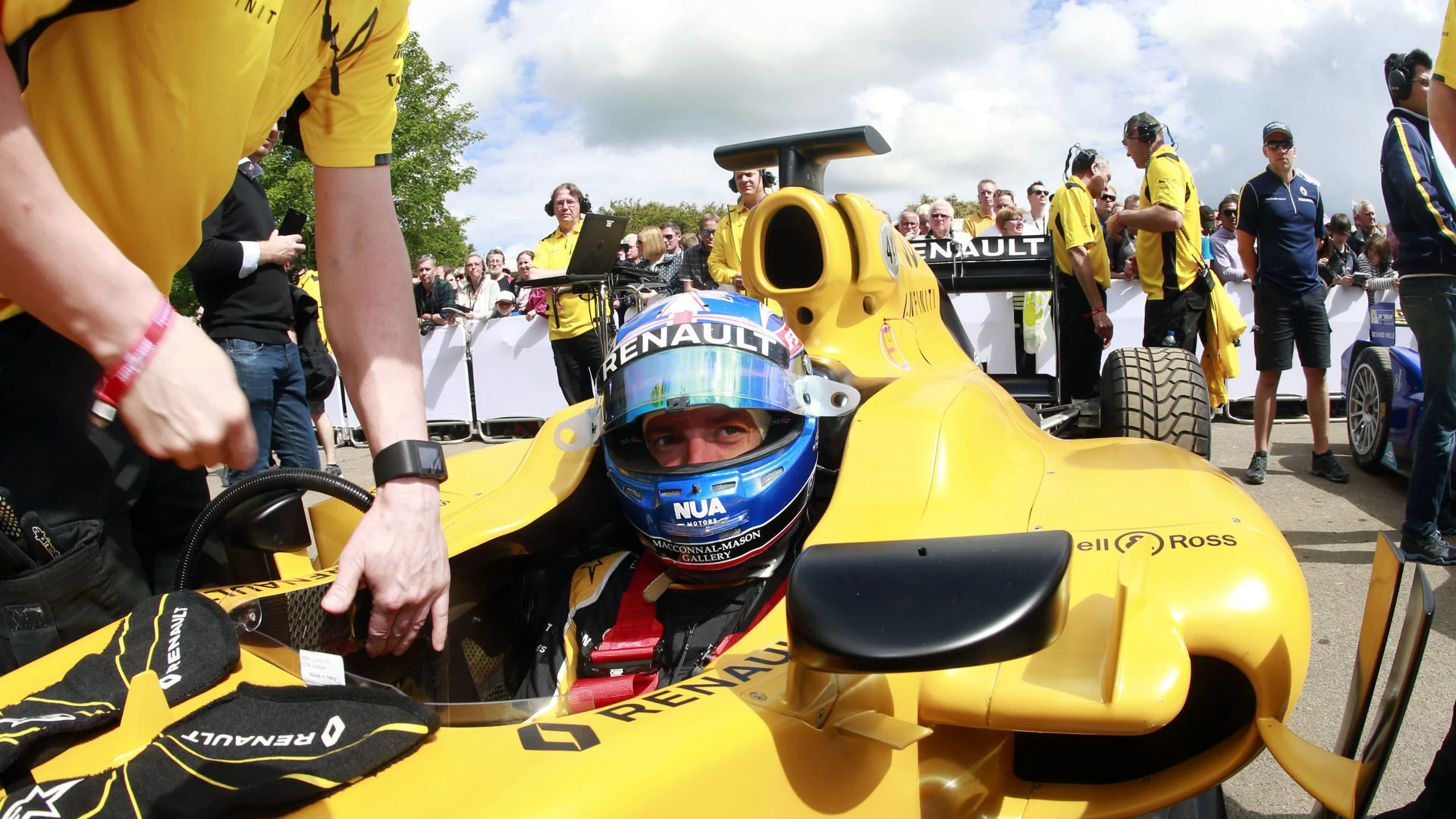 www.sutton-images.com Jolyon Palmer (GBR) and the Renault Sport E20 at Goodwood Festival of