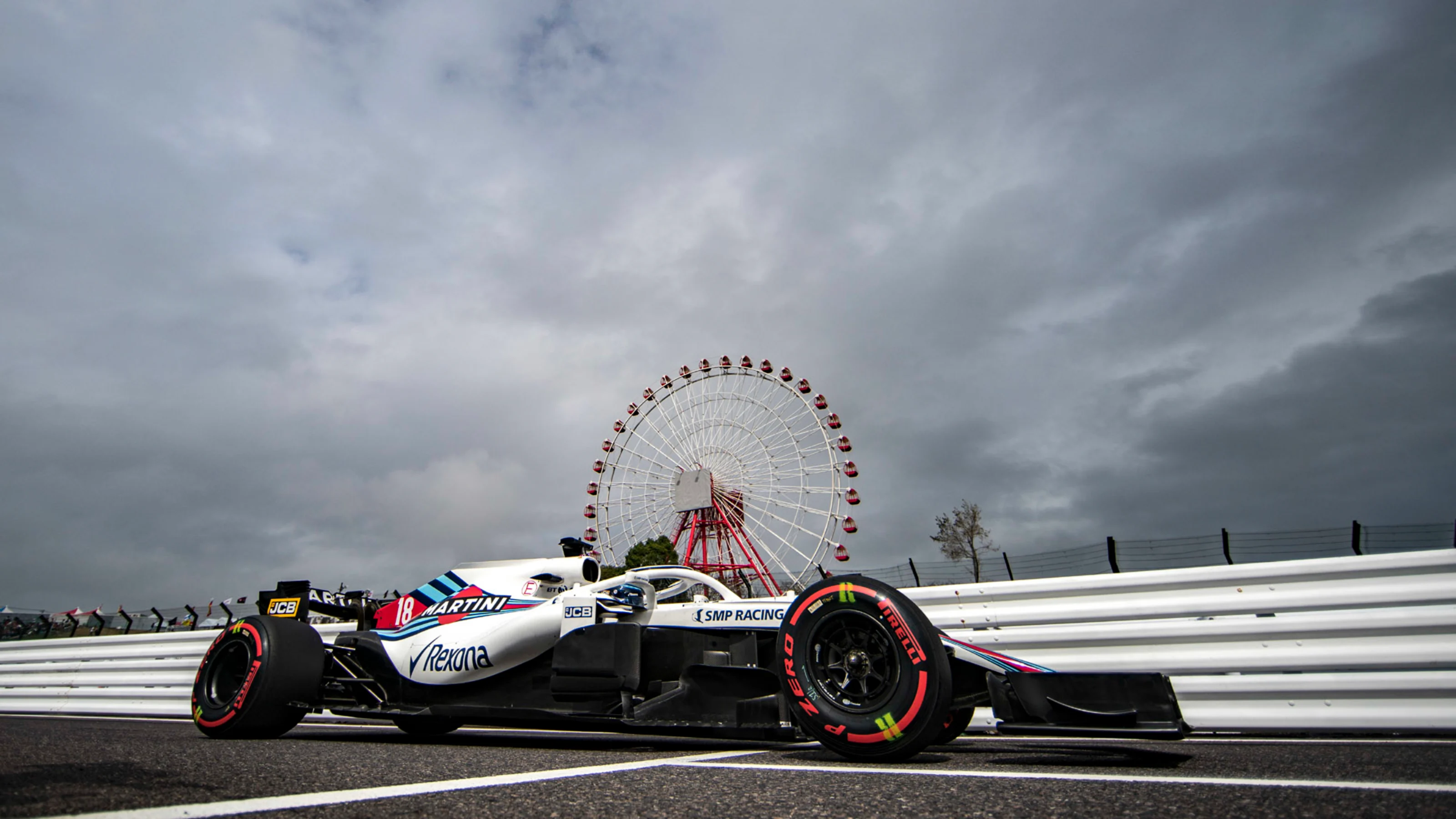 SUZUKA, JAPAN - OCTOBER 06: Lance Stroll, Williams FW41 during the Japanese GP at Suzuka on October