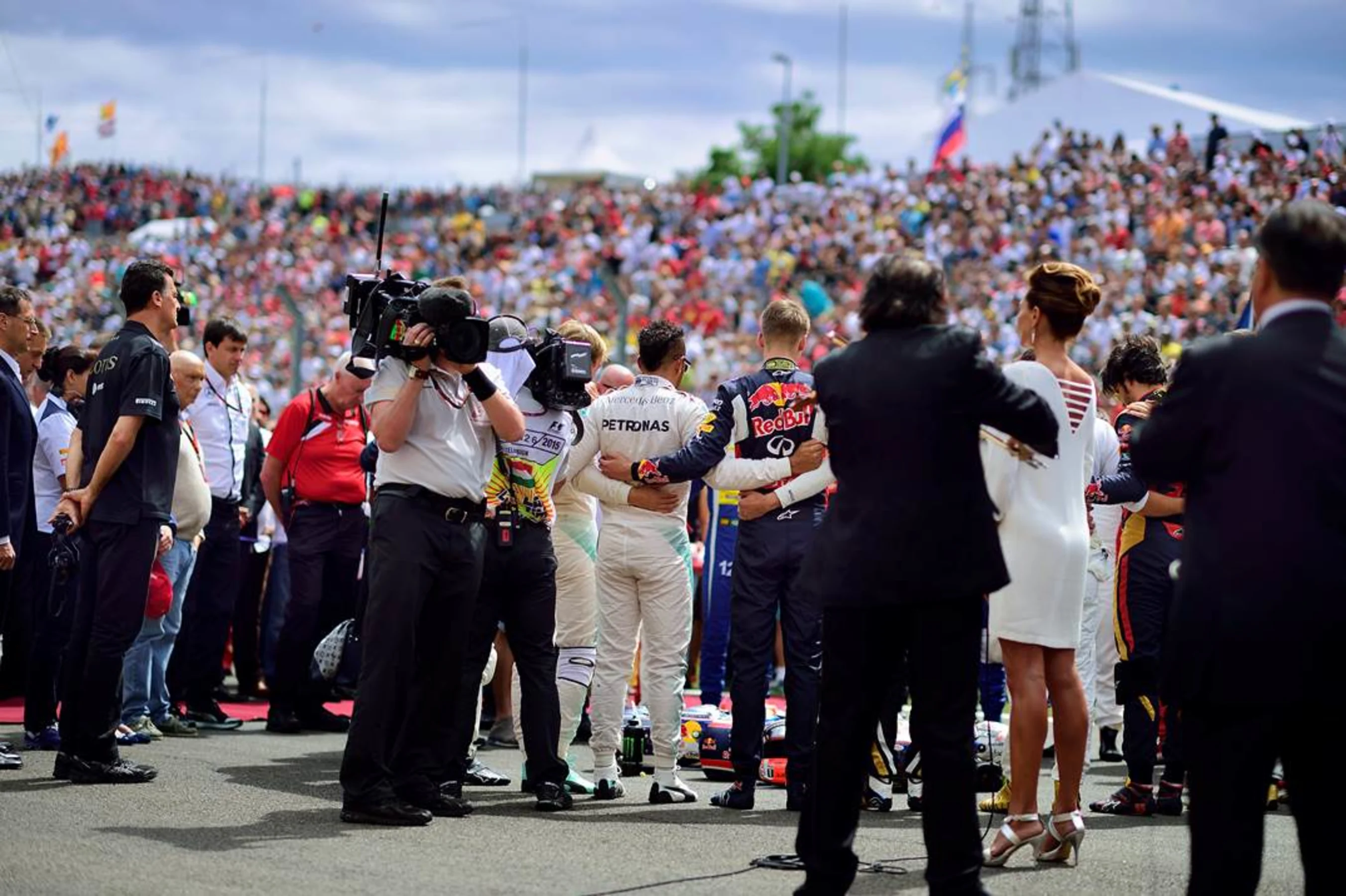 A minute's silence for Jules Bianchi, Hungaroring, July 26, 2015