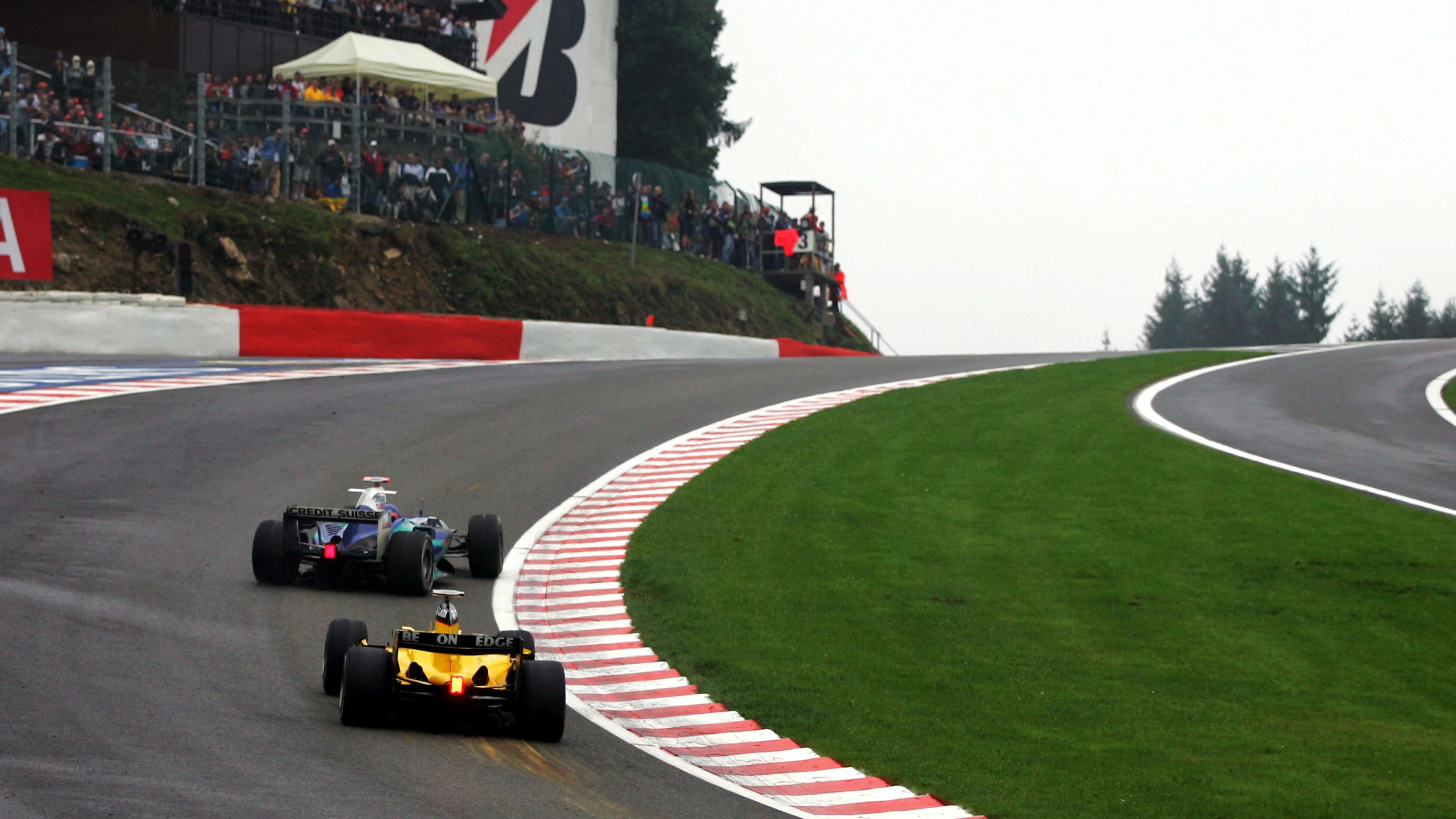 Jacques Villeneuve (CDN) Sauber Petronas C24 gets crossed up at eau rouge.  Formula One World