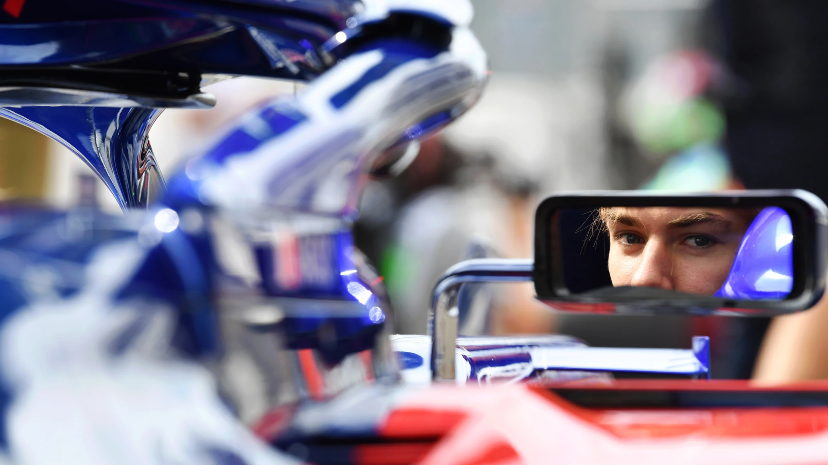 SOCHI AUTODROM, RUSSIAN FEDERATION - SEPTEMBER 28: Pierre Gasly, Scuderia Toro Rosso STR13 mirror