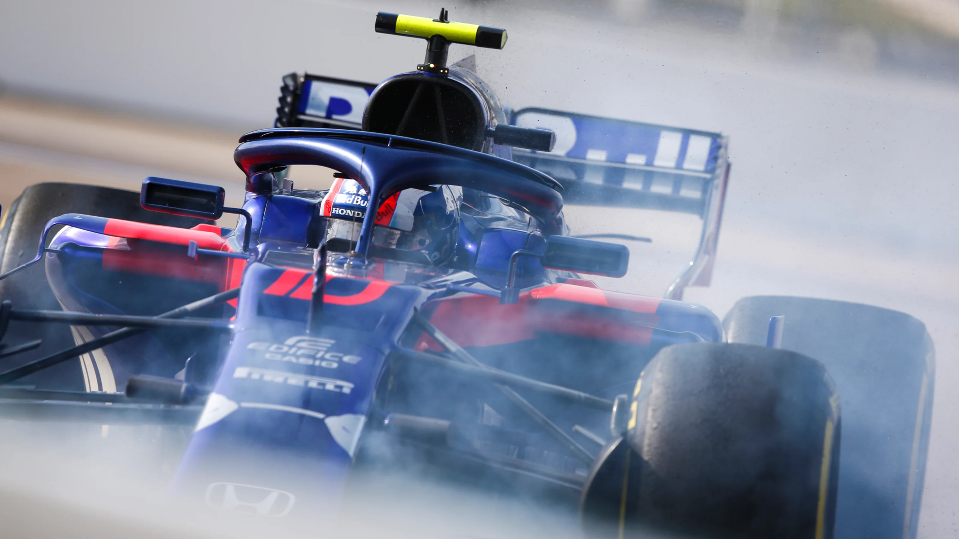 SOCHI AUTODROM, RUSSIAN FEDERATION - SEPTEMBER 30: Pierre Gasly, Scuderia Toro Rosso STR13 spins