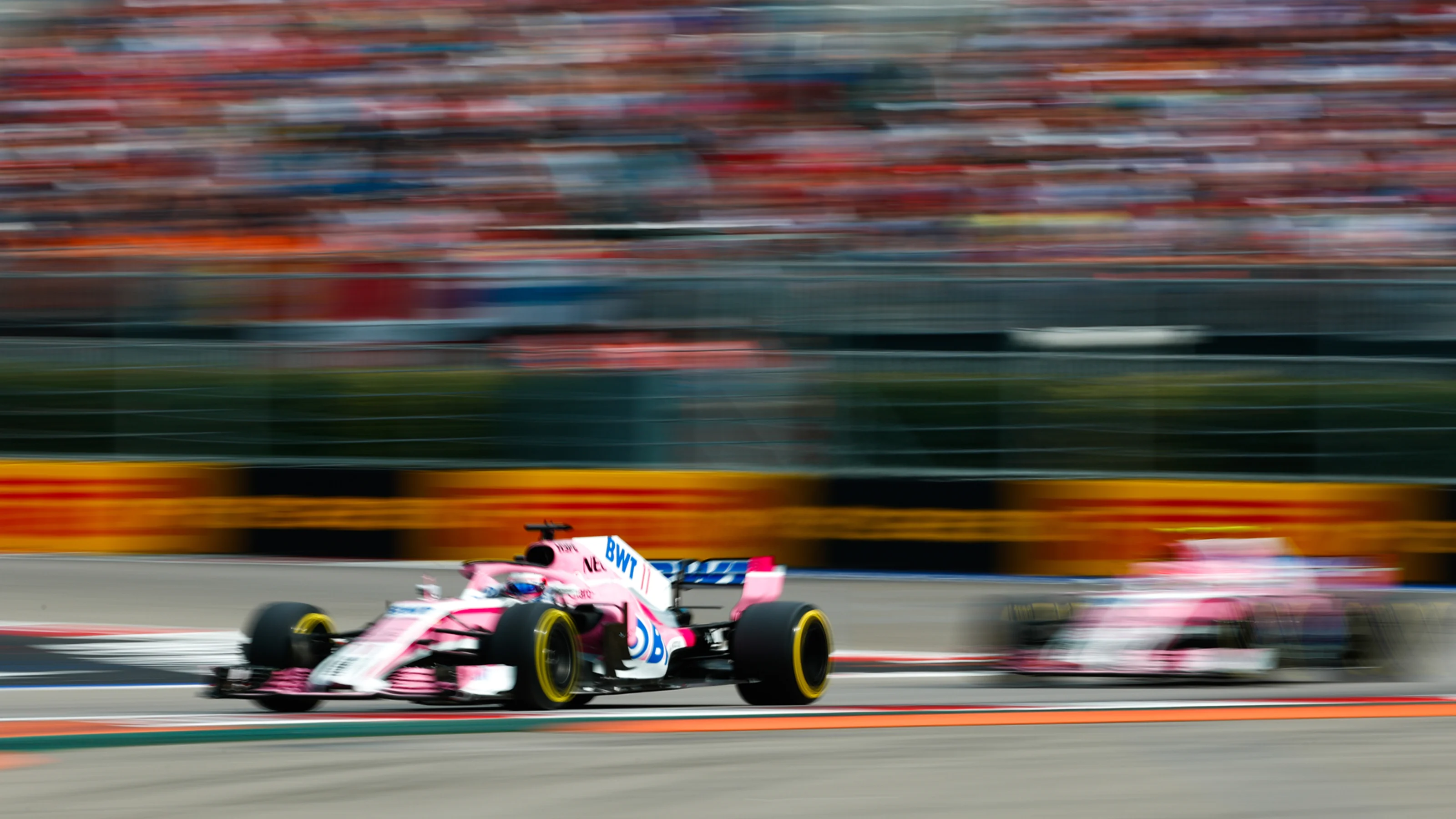 SOCHI AUTODROM, RUSSIAN FEDERATION - SEPTEMBER 30: Sergio Perez, Racing Point Force India VJM11,