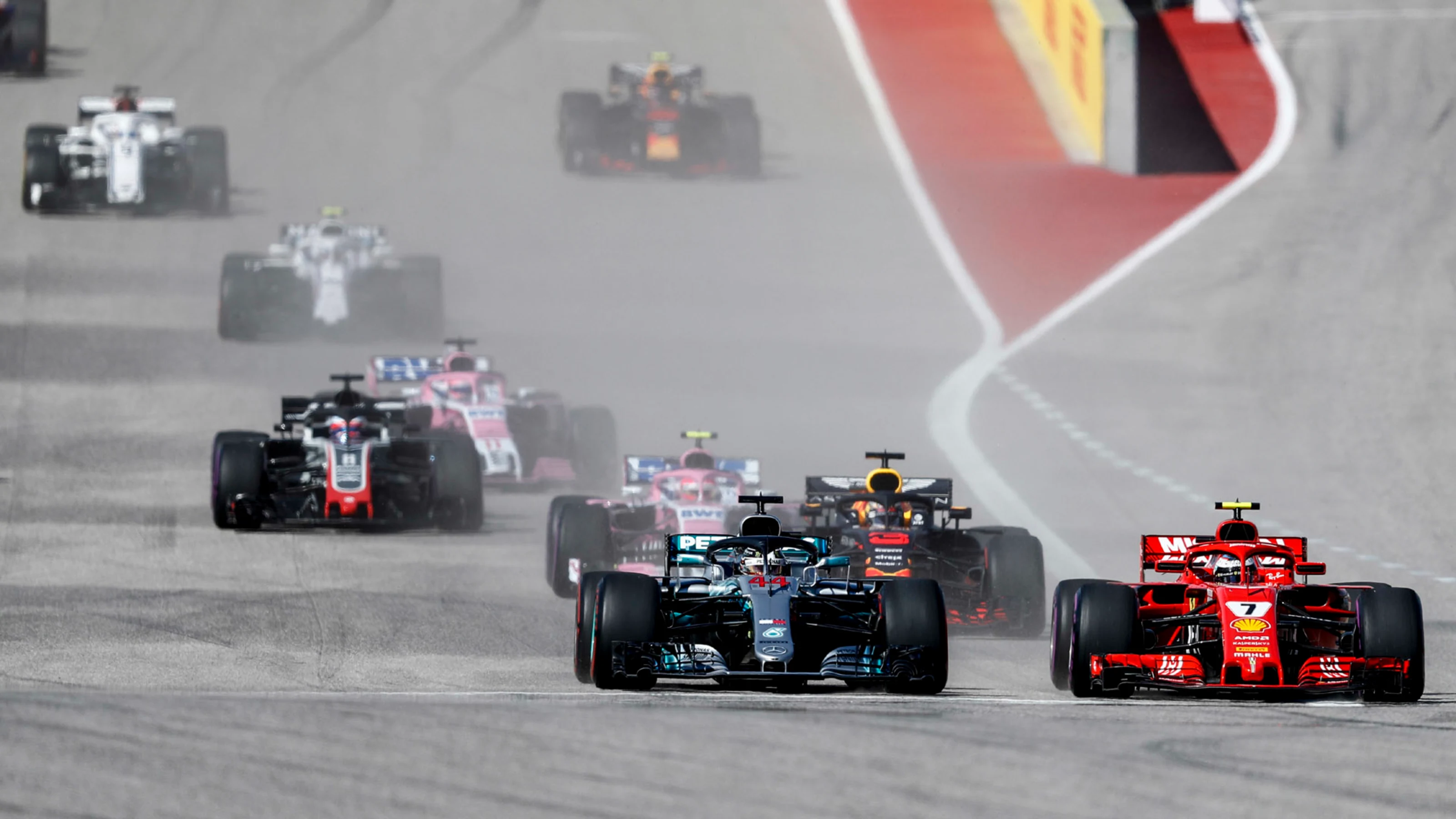 CIRCUIT OF THE AMERICAS, UNITED STATES OF AMERICA - OCTOBER 21: Lewis Hamilton, Mercedes AMG F1 W09