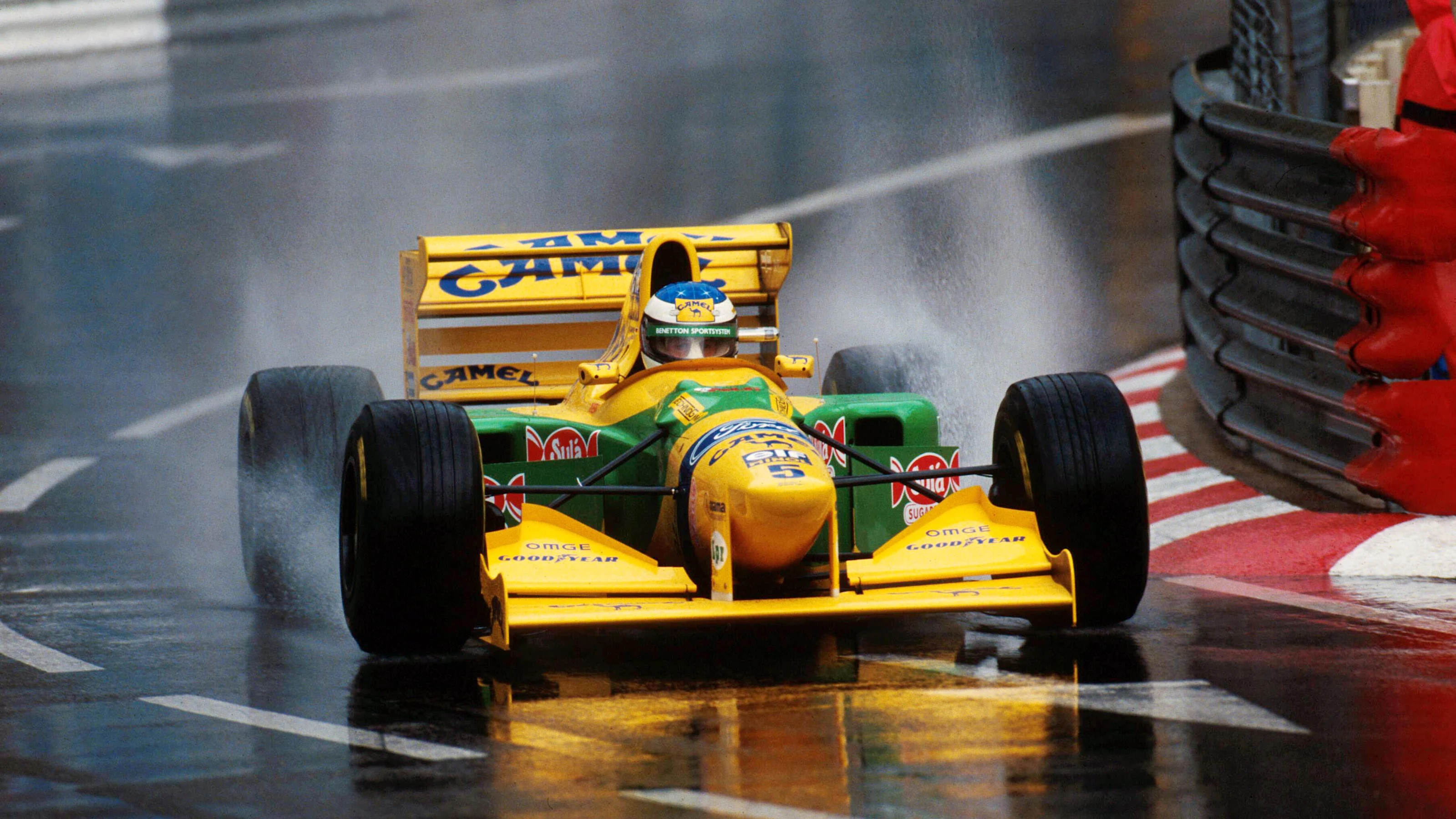 Michael Schumacher(GER) Benetton B193 took 2nd place on the grid during a very wet qualifying