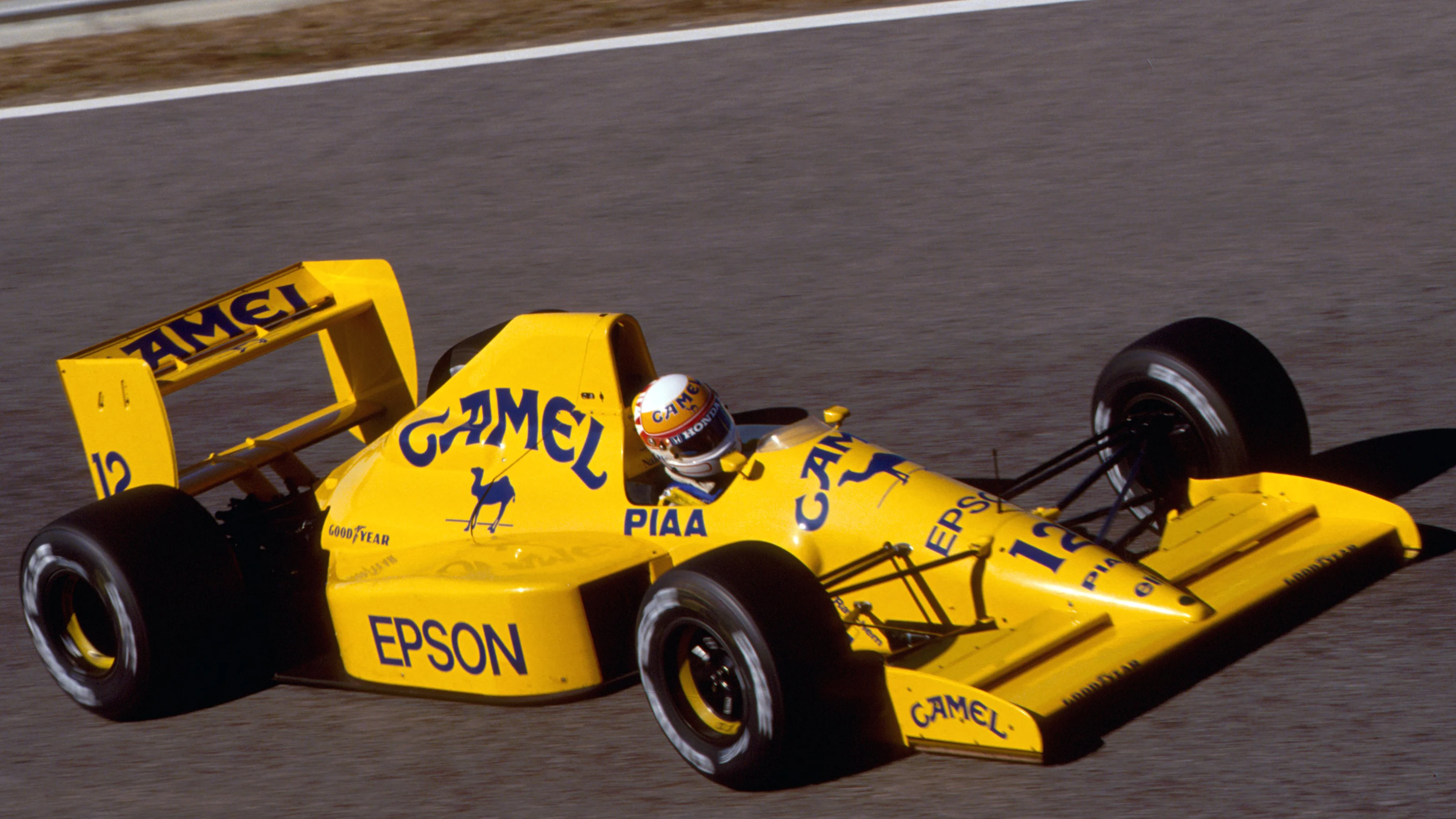 Satoru Nakajima (JPN) Lotus 101 1989.