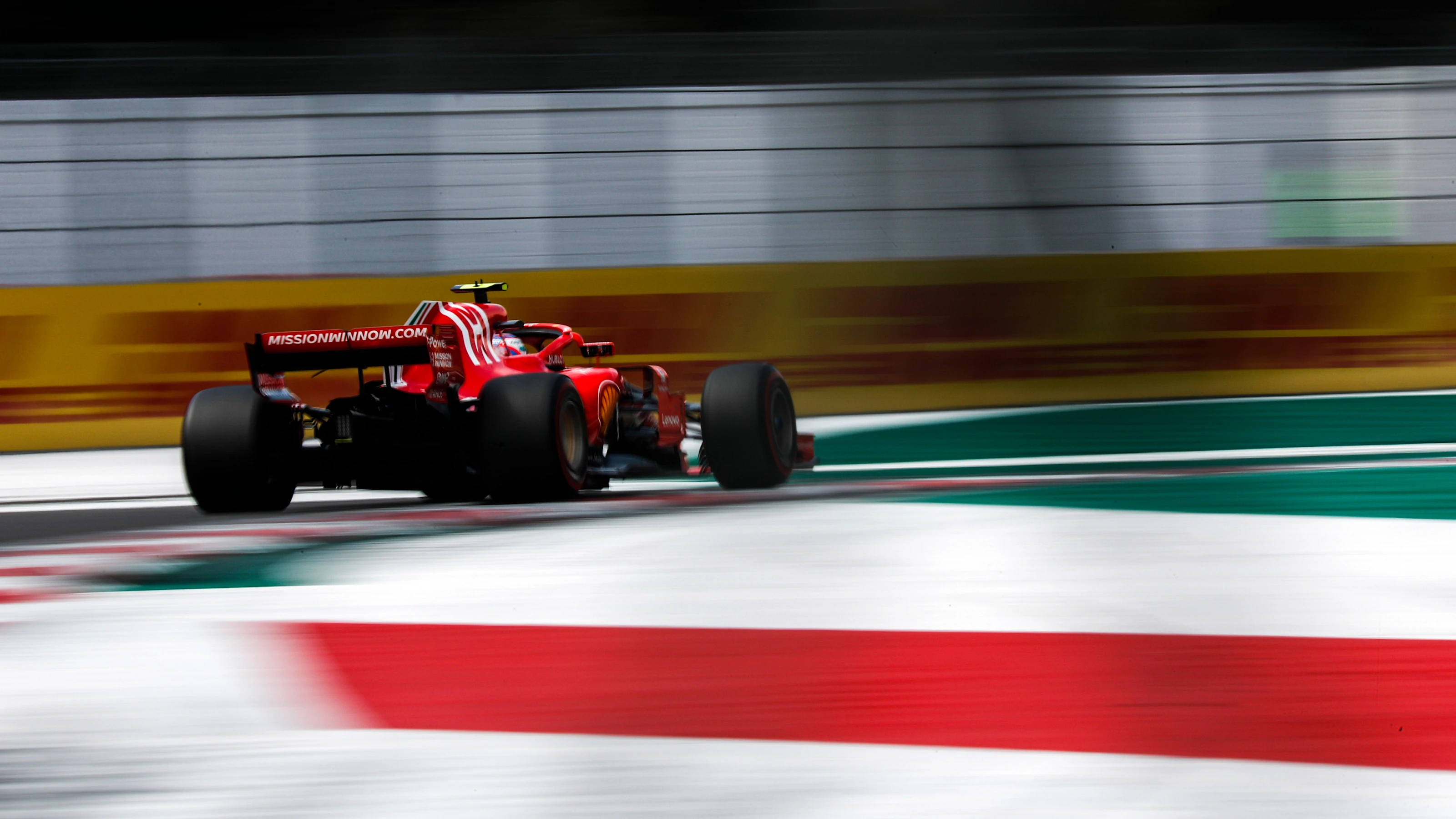 AUTODROMO HERMANOS RODRIGUEZ, MEXICO - OCTOBER 28: Kimi Raikkonen, Ferrari SF71H during the Mexican