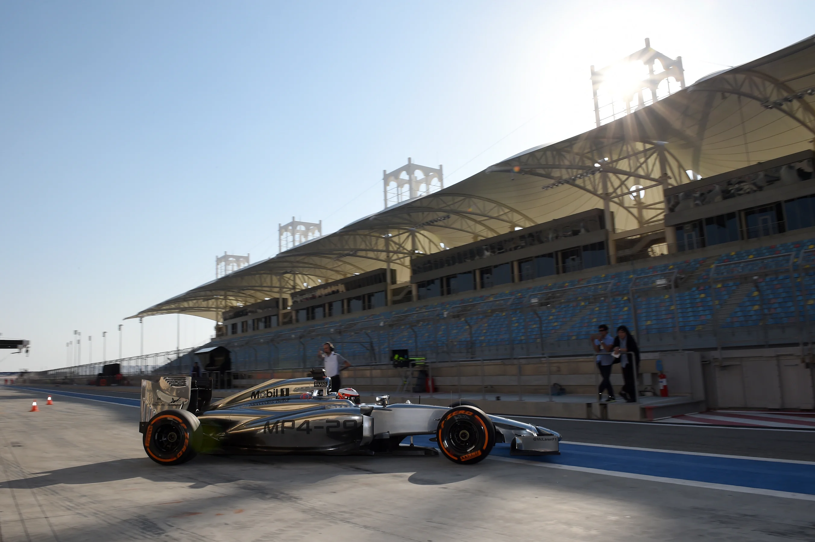 Kevin Magnussen (DEN) McLaren MP4-29. Formula One Testing, Day One, Bahrain International Circuit,