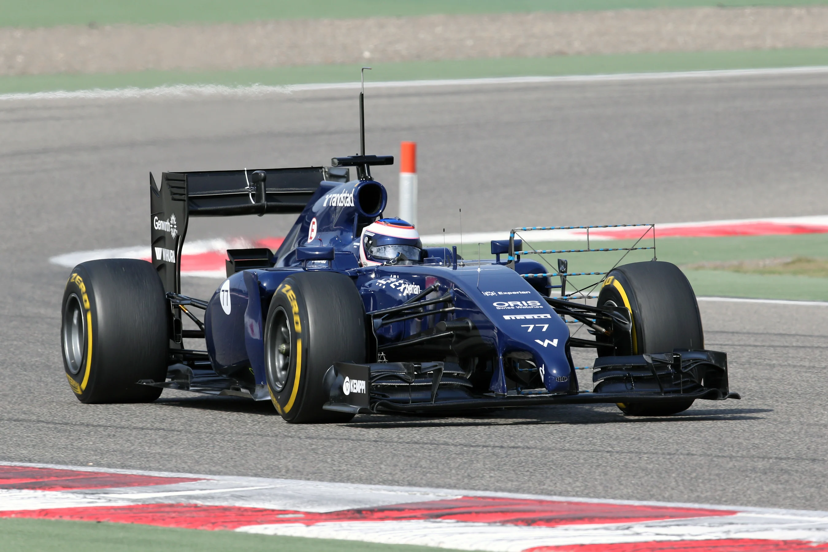 Valtteri Bottas (FIN) Williams FW36 with aero sensor. Formula One Testing, Day One, Bahrain