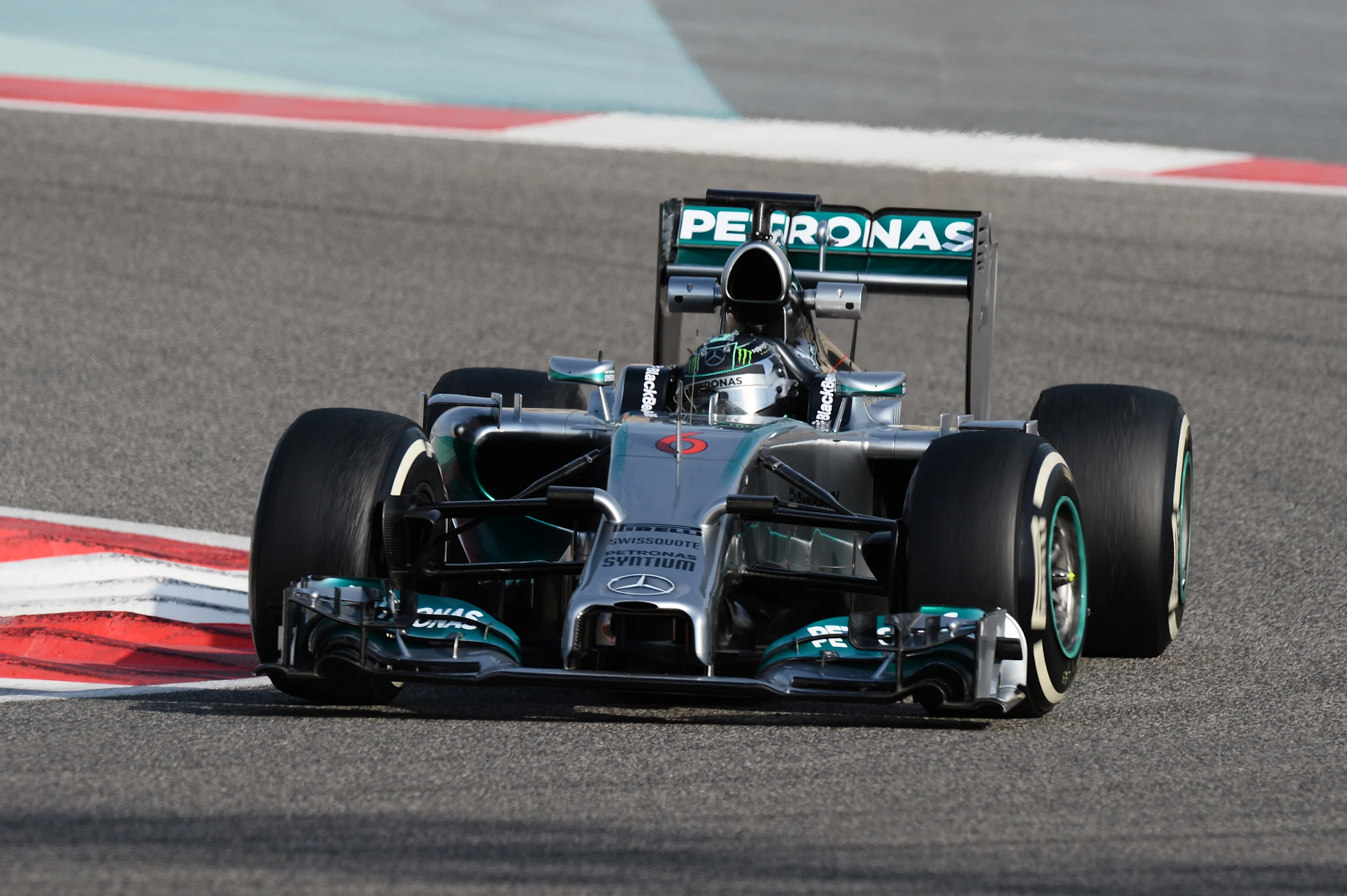 Kevin Magnussen (DEN) McLaren MP4-29. Formula One Testing, Day One, Bahrain International Circuit,