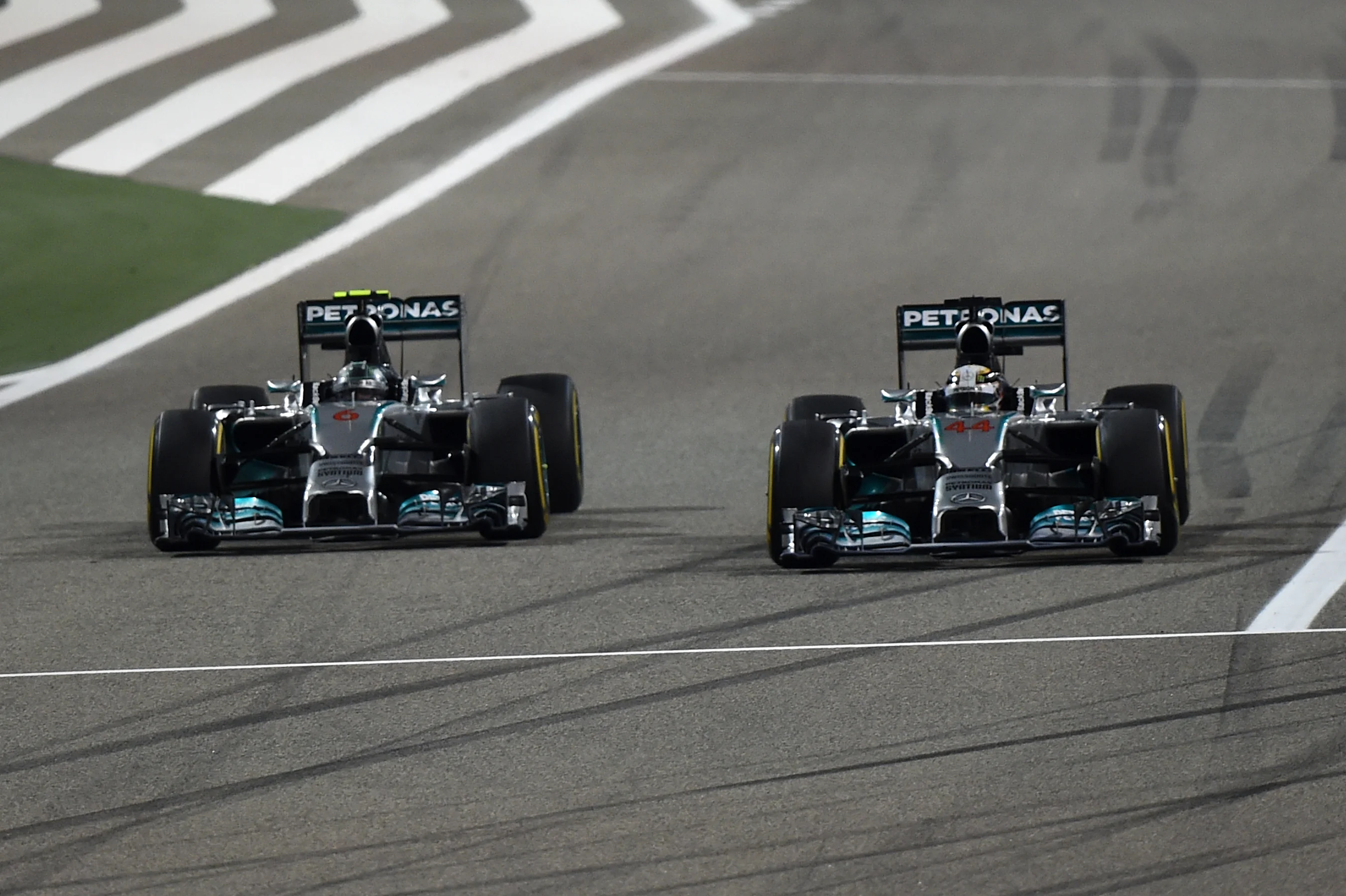 Lewis Hamilton (GBR) Mercedes AMG F1 W05 and Nico Rosberg (GER) Mercedes AMG F1 W05