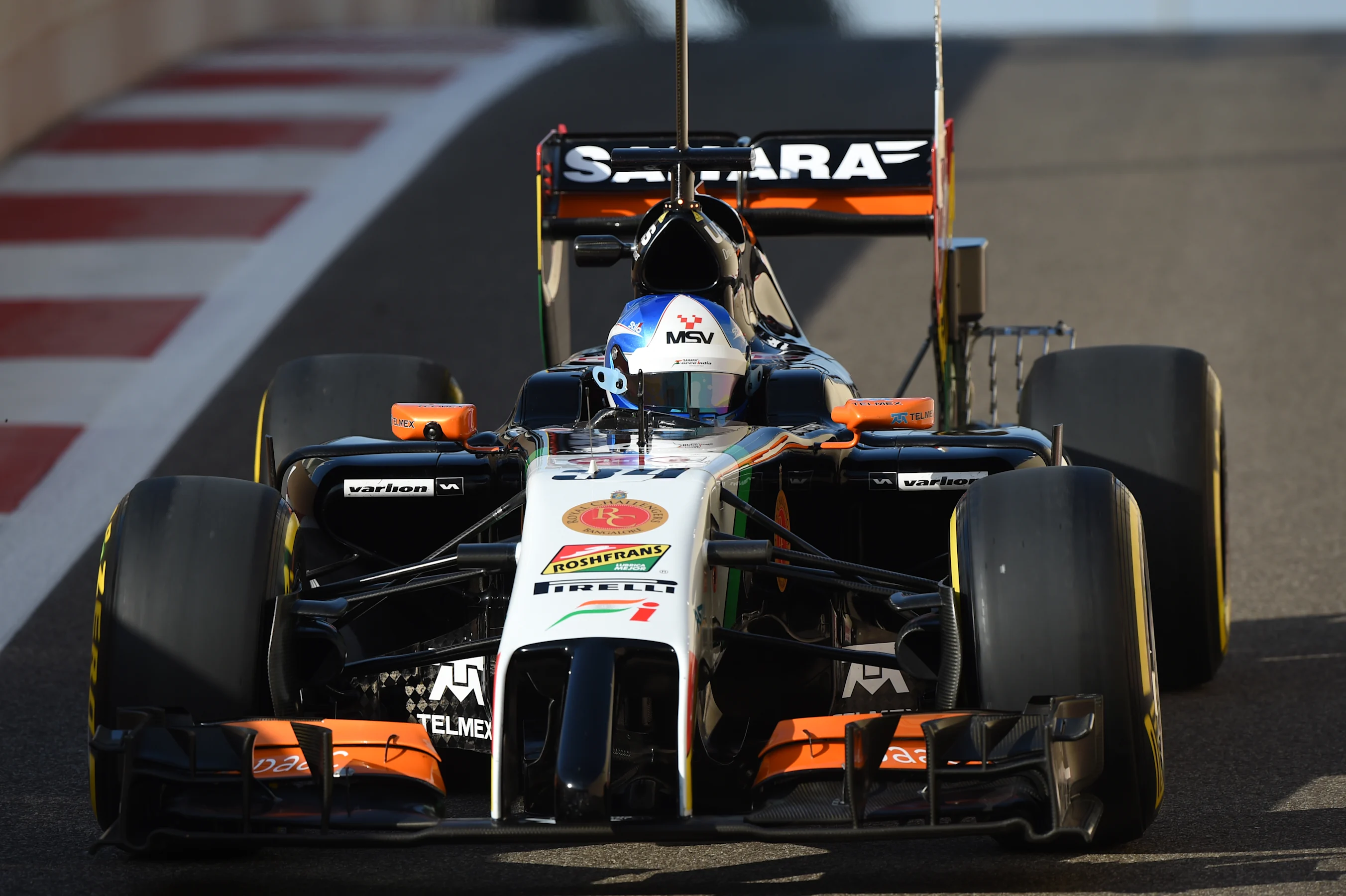 Jolyon Palmer (GBR) Force India VJM07 with aero sensor. Formula One Testing, Yas Marina Circuit,