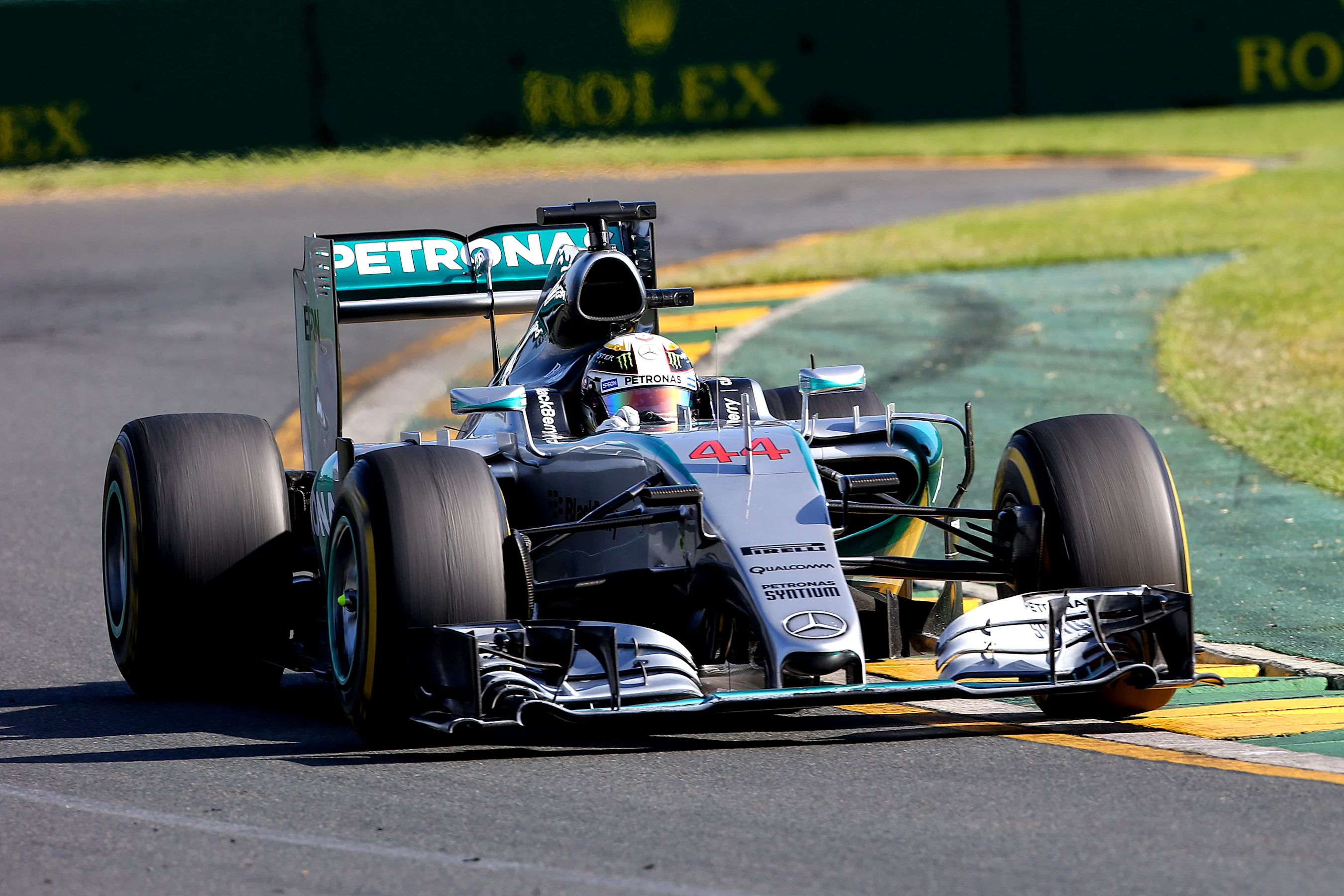 Lewis Hamilton (GBR) Mercedes AMG F1 W06 at Formula One World Championship, Rd1, Australian Grand