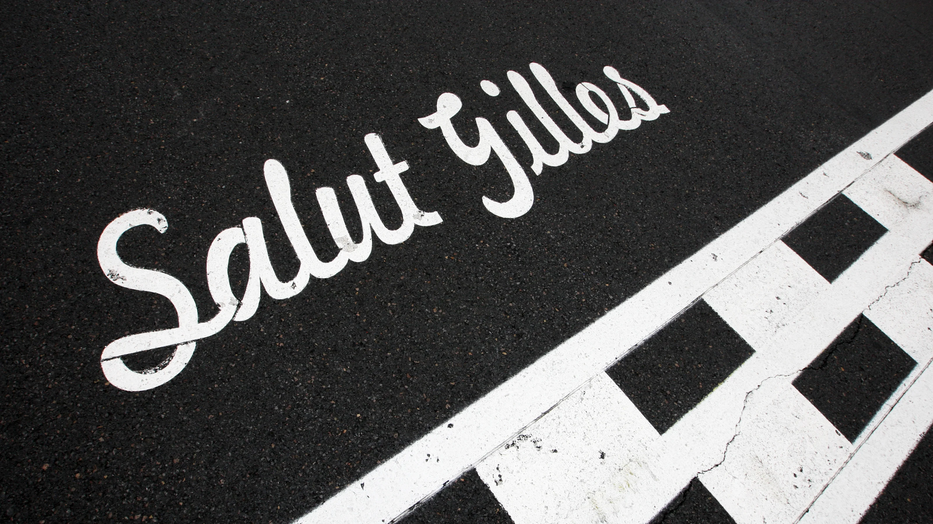 Salut Gilles on the grid. Formula One World Championship, Rd 7, Canadian Grand Prix, Race,