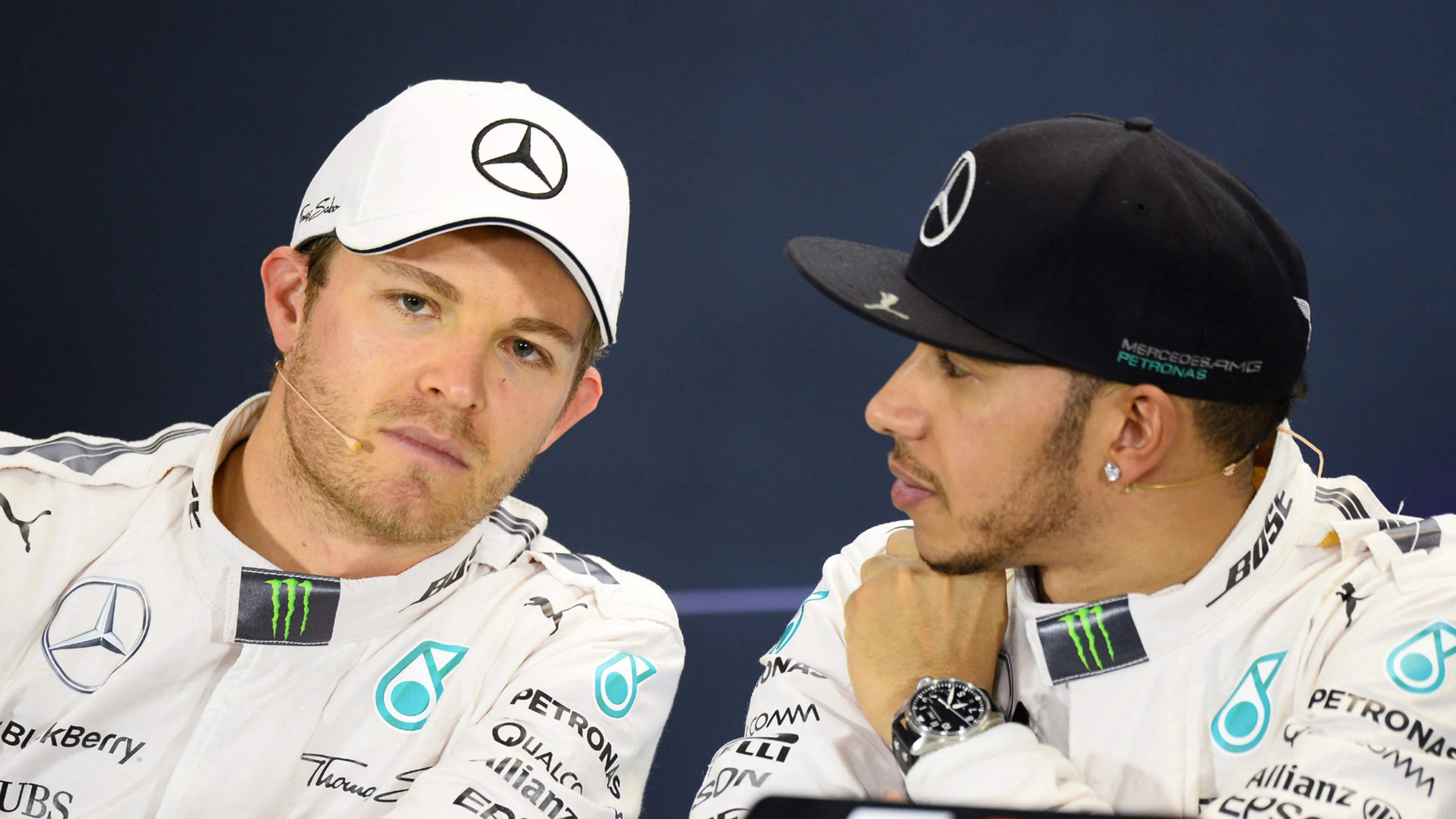 Nico Rosberg (GER) Mercedes AMG F1 and Lewis Hamilton (GBR) Mercedes AMG F1 in the Press Conference