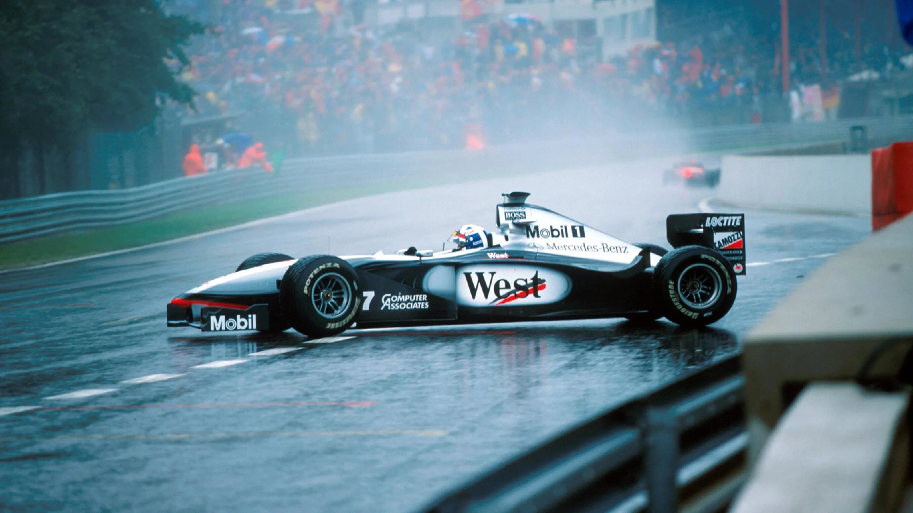 David Coulthard (GBR), McLaren MP4-13, DNF Formula One World Championship, Rd 13, Belgian Grand