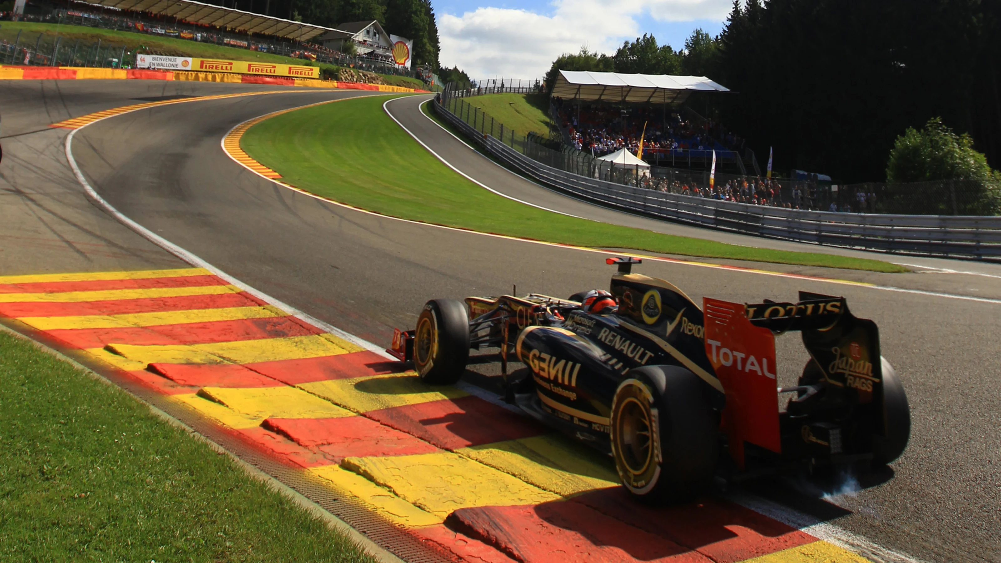 Kimi Raikkonen (FIN) Lotus E20.
Formula One World Championship, Rd12, Belgian Grand Prix,