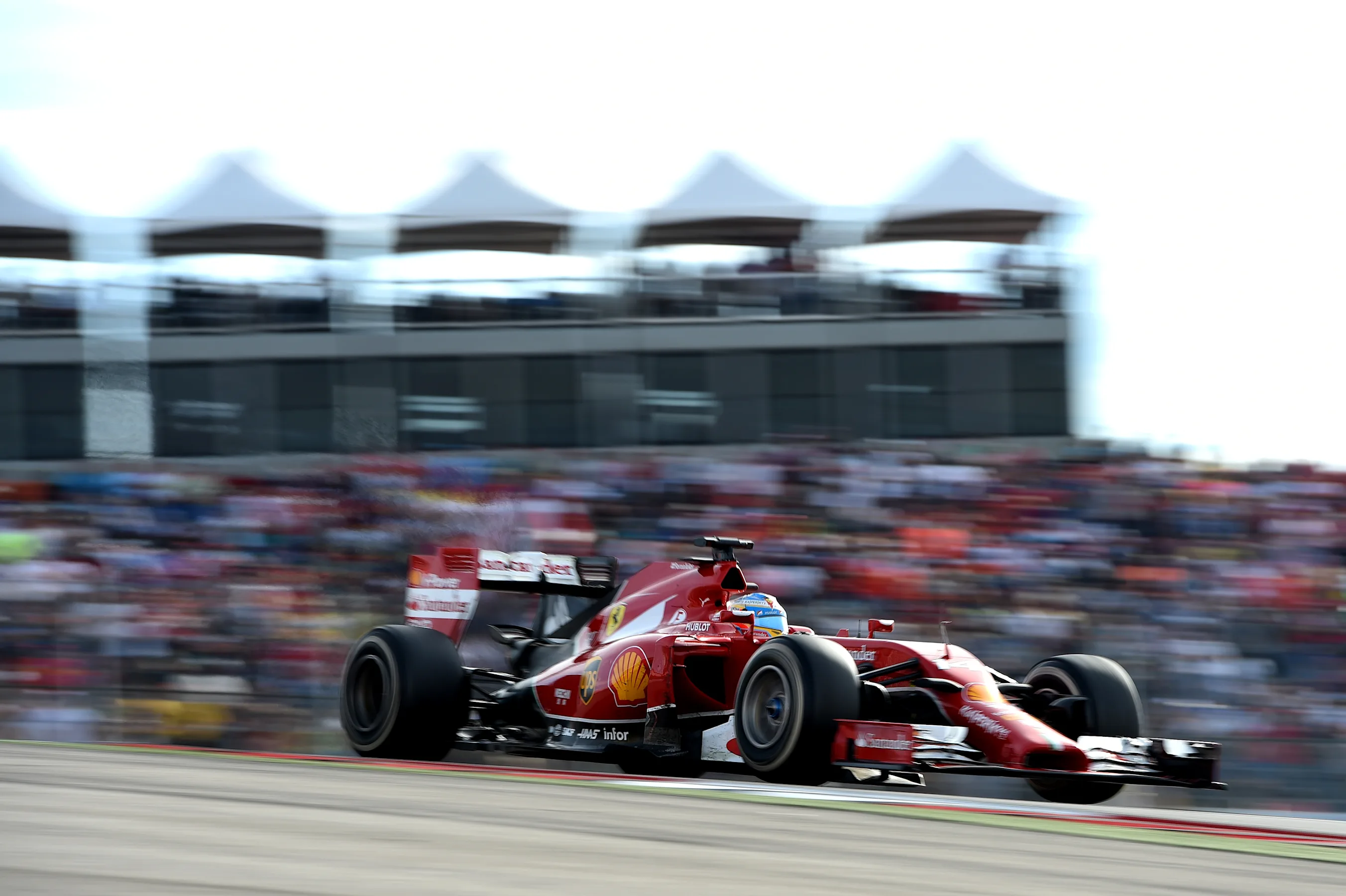 Fernando Alonso (ESP) Ferrari F14 T. Formula One World Championship, Rd17, United States Grand