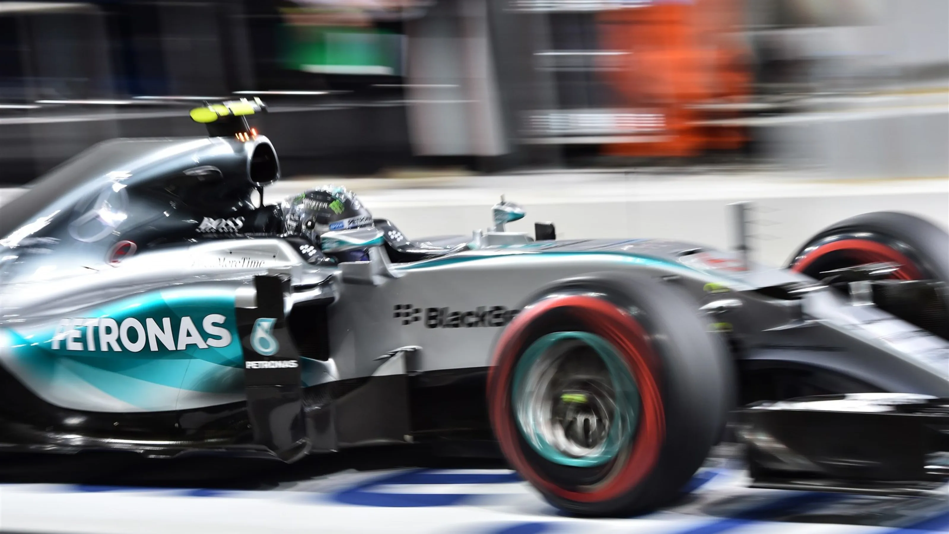Nico Rosberg (GER) Mercedes AMG F1 W06 at Formula One World Championship, Rd19, Abu Dhabi Grand