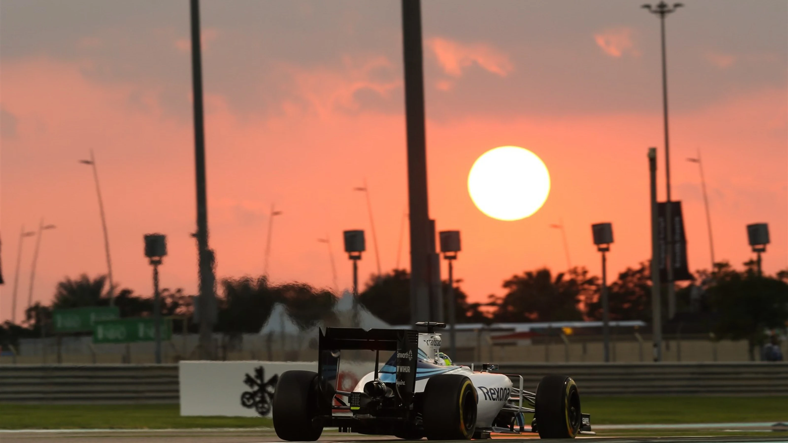 Felipe Massa (BRA) Williams FW37 at Formula One World Championship, Rd19, Abu Dhabi Grand Prix,