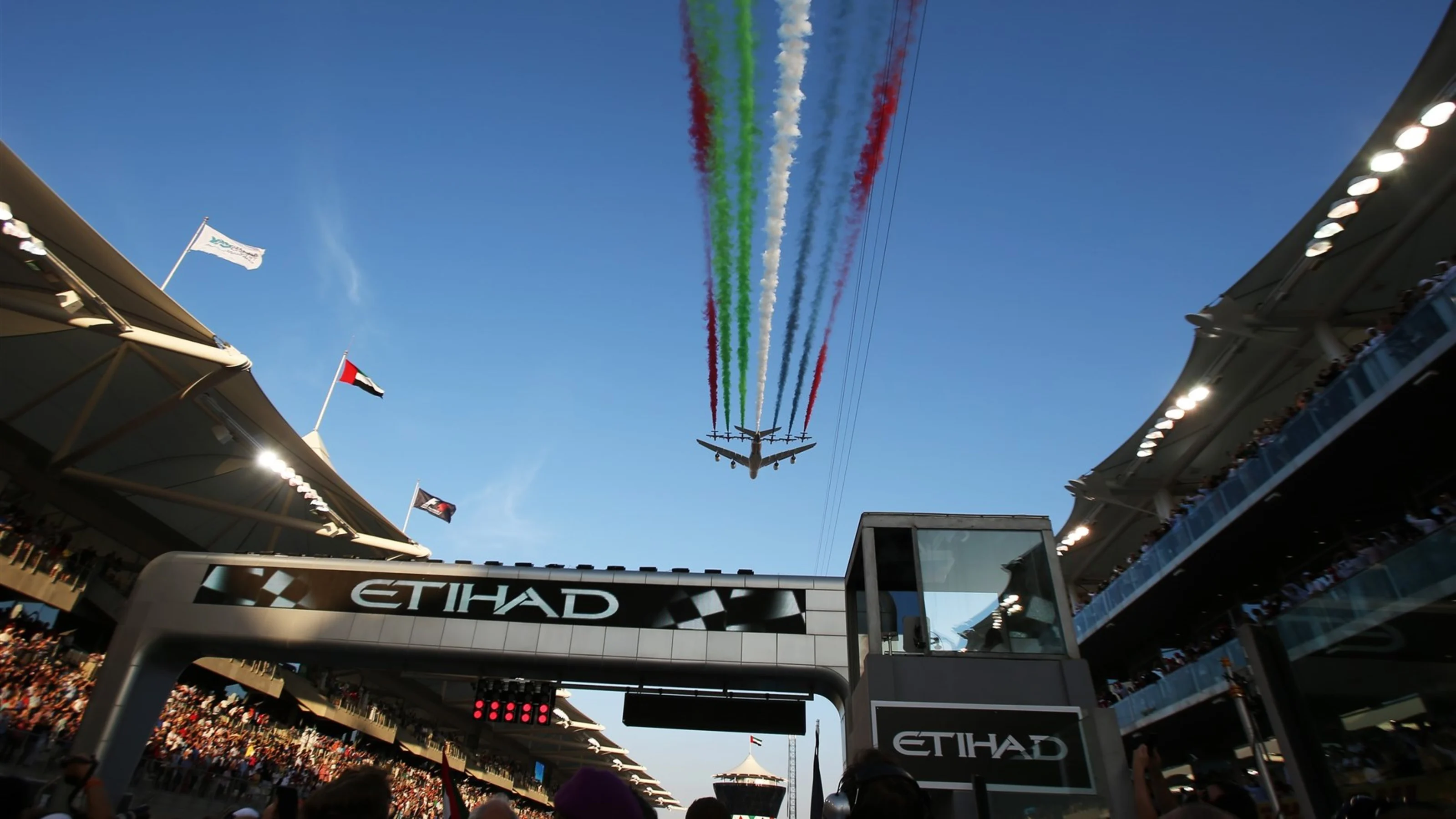 Flypast at Formula One World Championship, Rd19, Abu Dhabi Grand Prix, Race, Yas Marina Circuit,