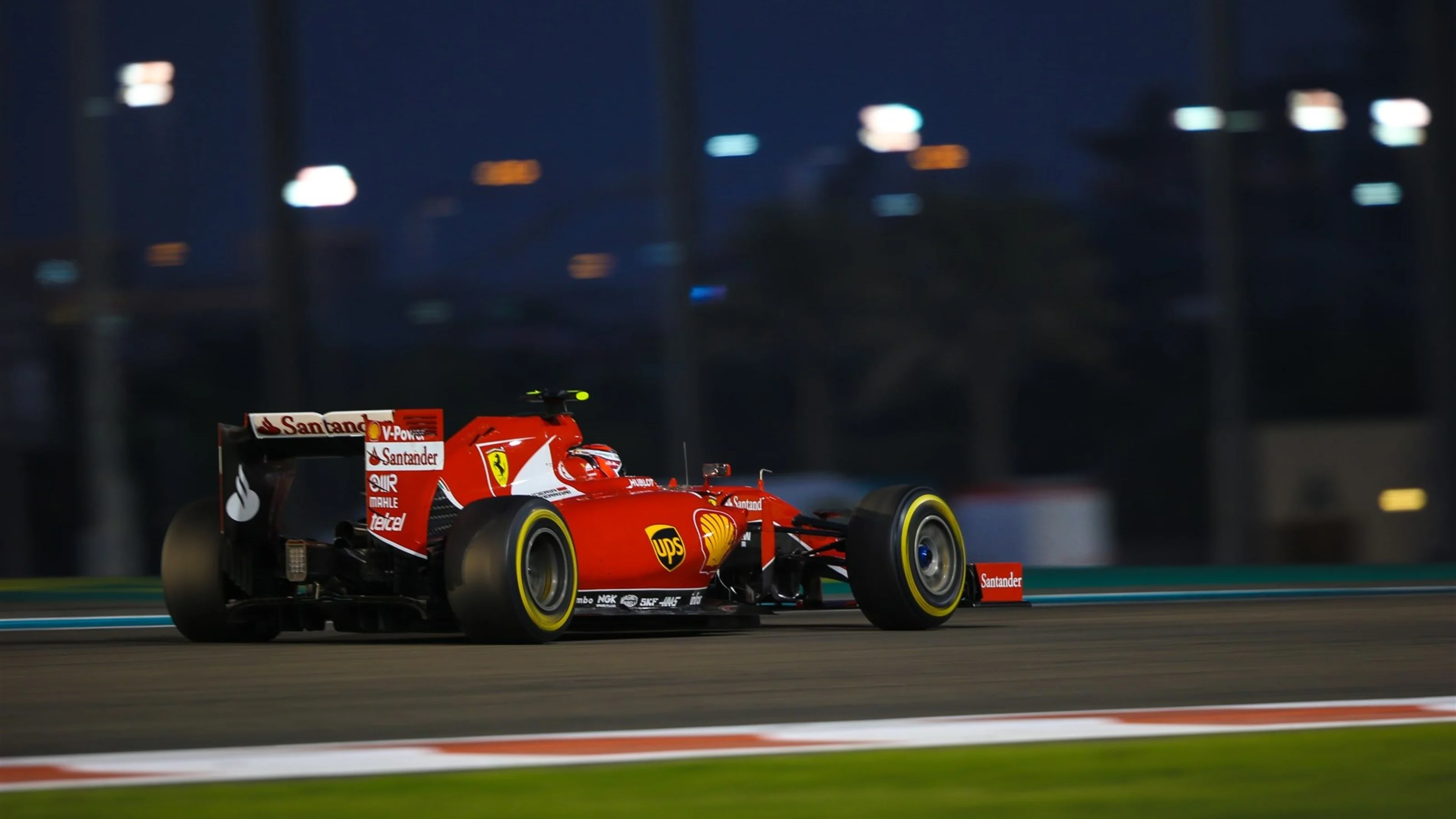 Kimi Raikkonen (FIN) Ferrari SF15-T at Formula One World Championship, Rd19, Abu Dhabi Grand Prix,