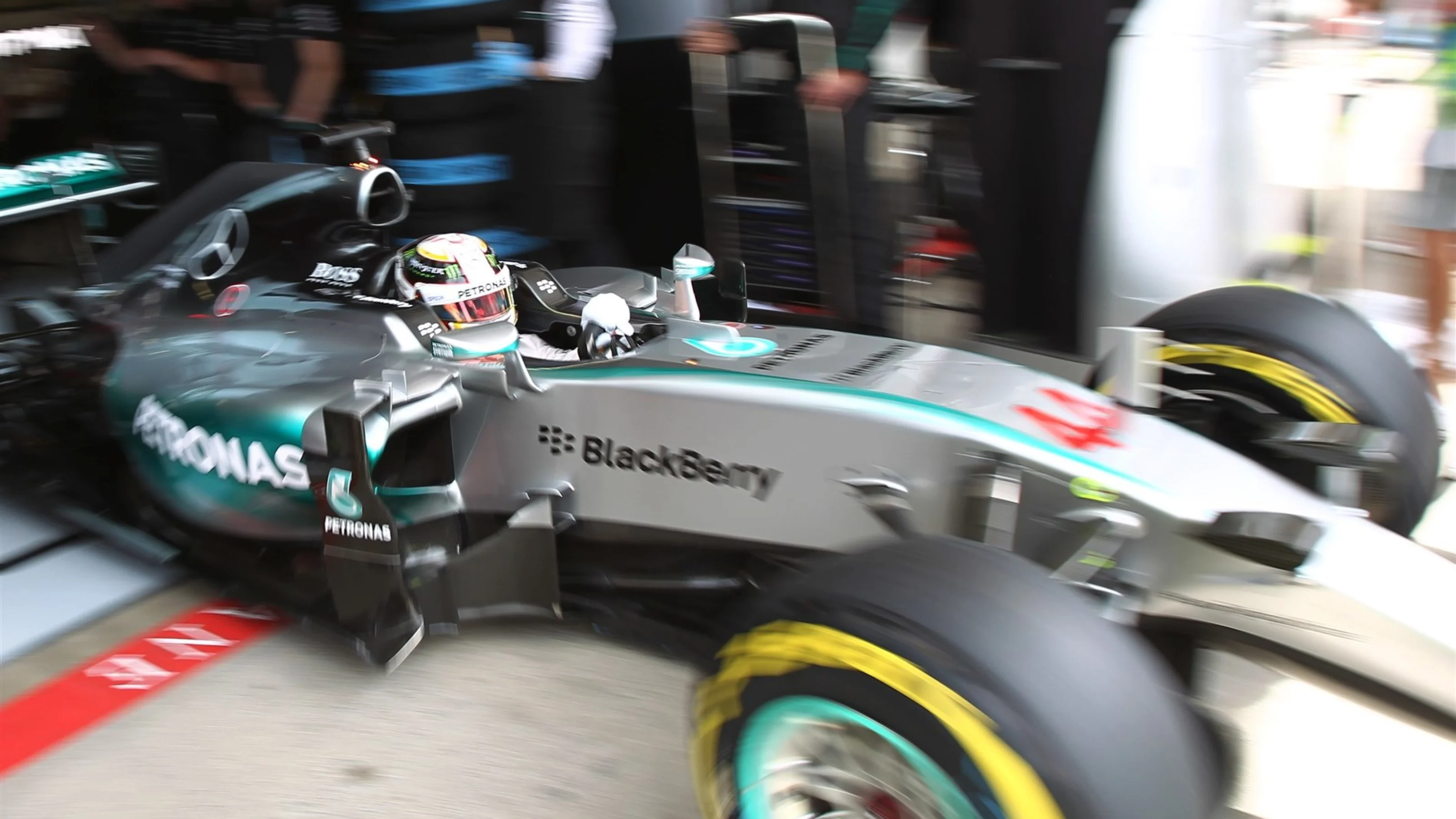 Lewis Hamilton (GBR) Mercedes AMG F1 W06 at Formula One World Championship, Rd8, Austrian Grand